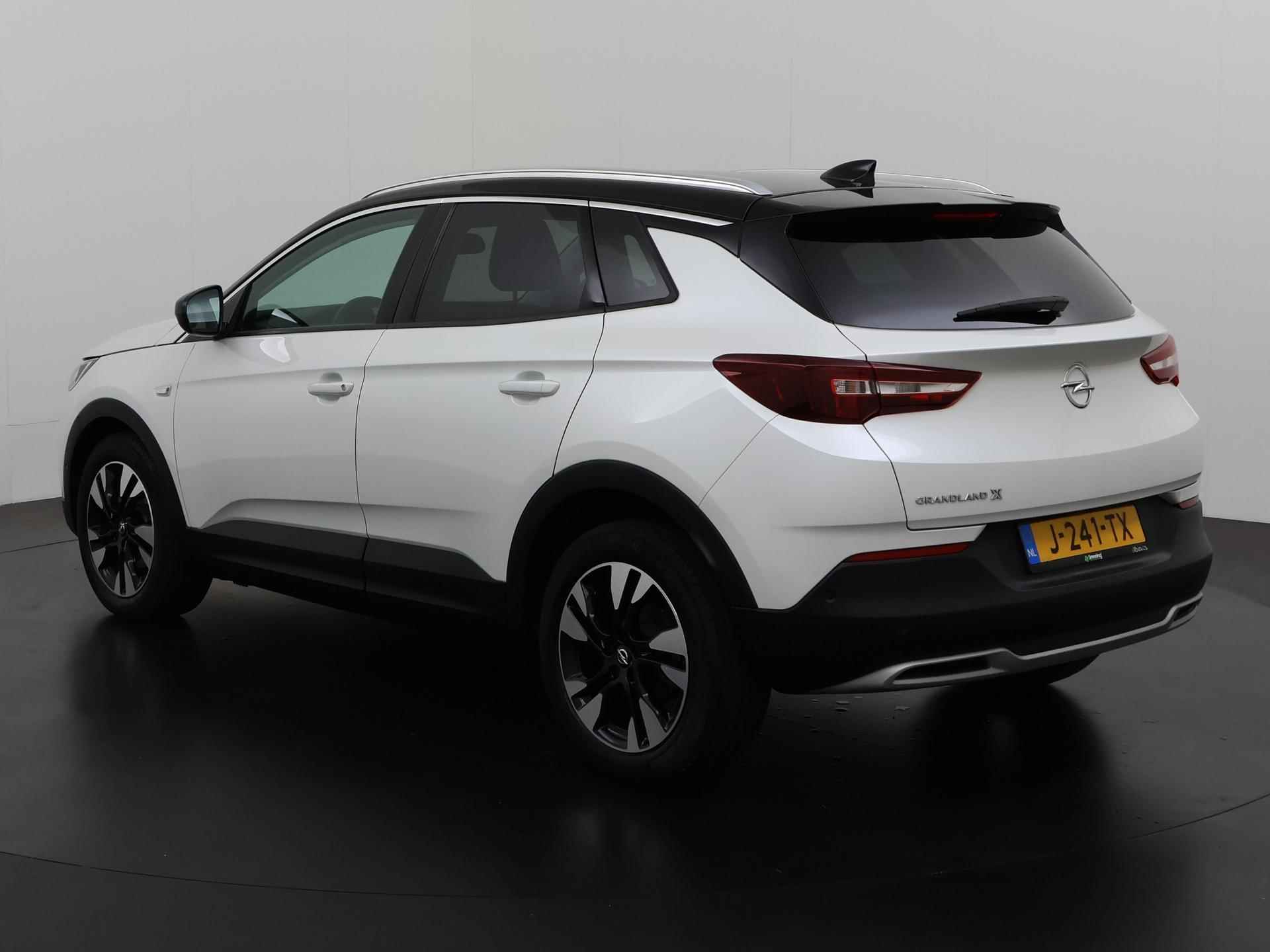 Opel Grandland X 1.2 Turbo Ultimate | 360 Camera | Denon HiFi | Carplay | Winter pakket | Zondag Open! - 6/34