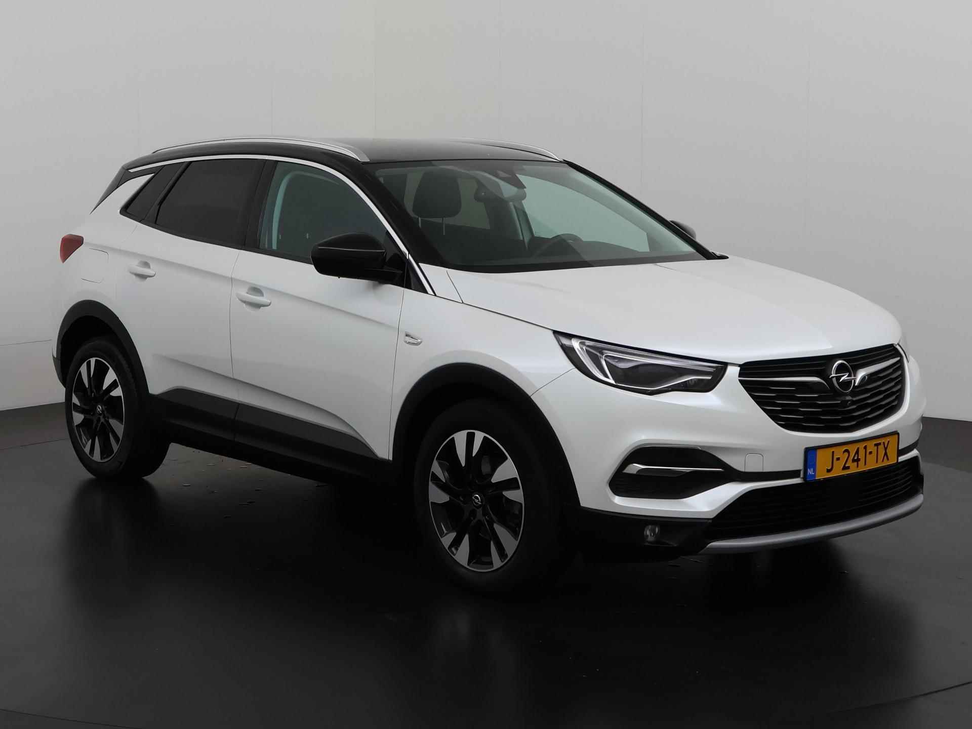 Opel Grandland X 1.2 Turbo Ultimate | 360 Camera | Denon HiFi | Carplay | Winter pakket | Zondag Open! - 30/34