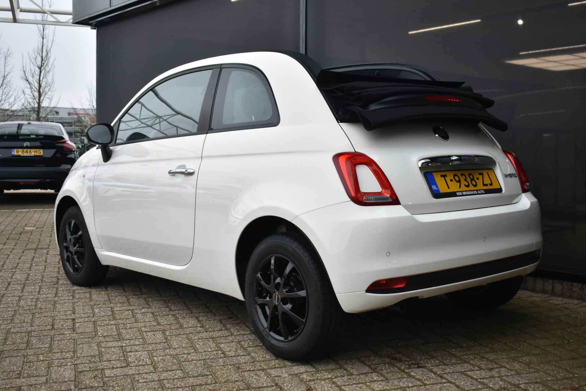 Fiat 500 Cabrio 1.0 Hybrid | Navigatie by App | Parkeersensoren | Cruise Control | Airco | Apple Carplay | Android Auto | Bluetooth-Telef - 24/38