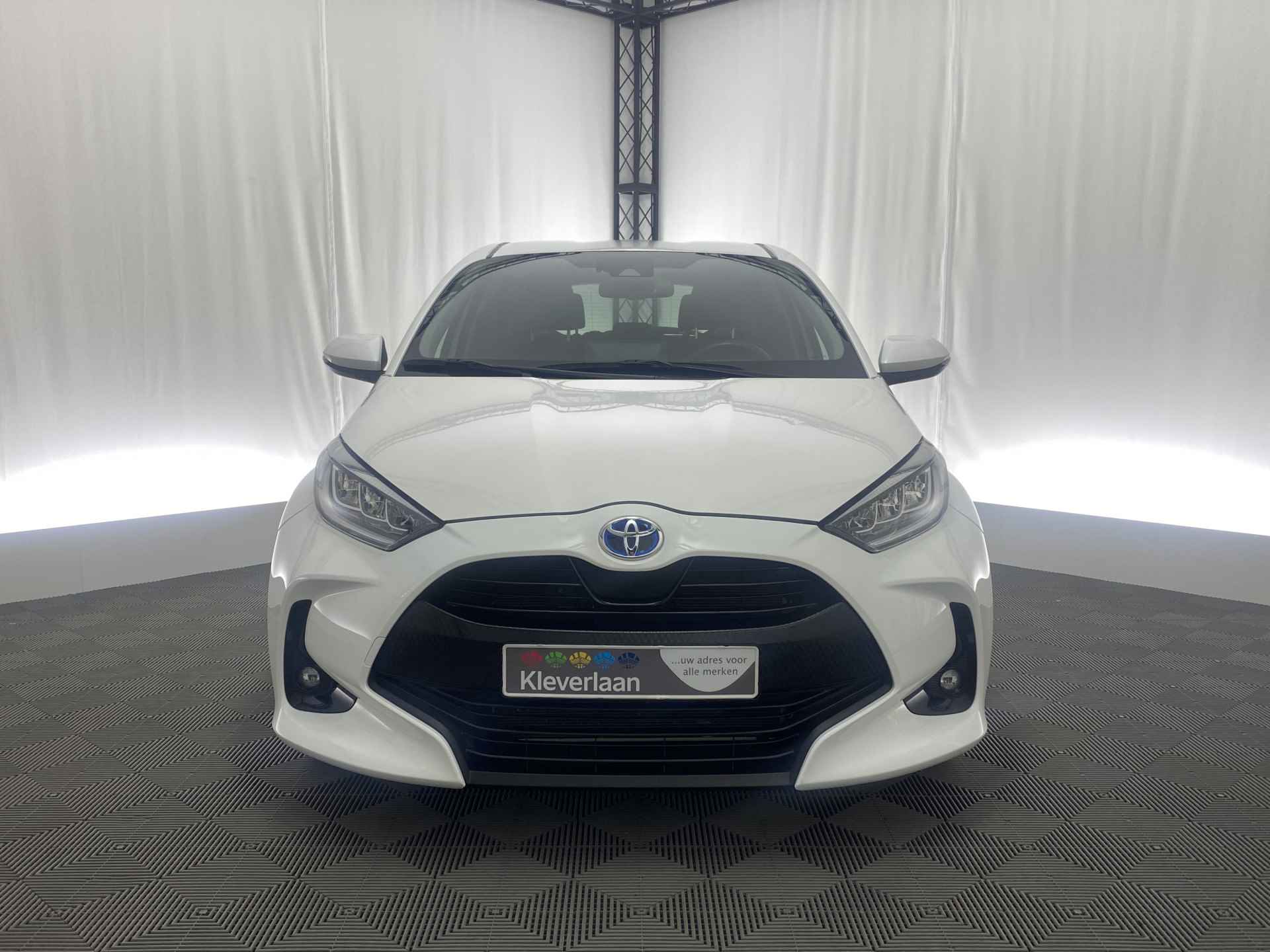 Toyota Yaris 1.5 Hybrid Dynamic Automaat | Apple Carplay | Achteruitrijcamera | DAB | ACC | - 3/37