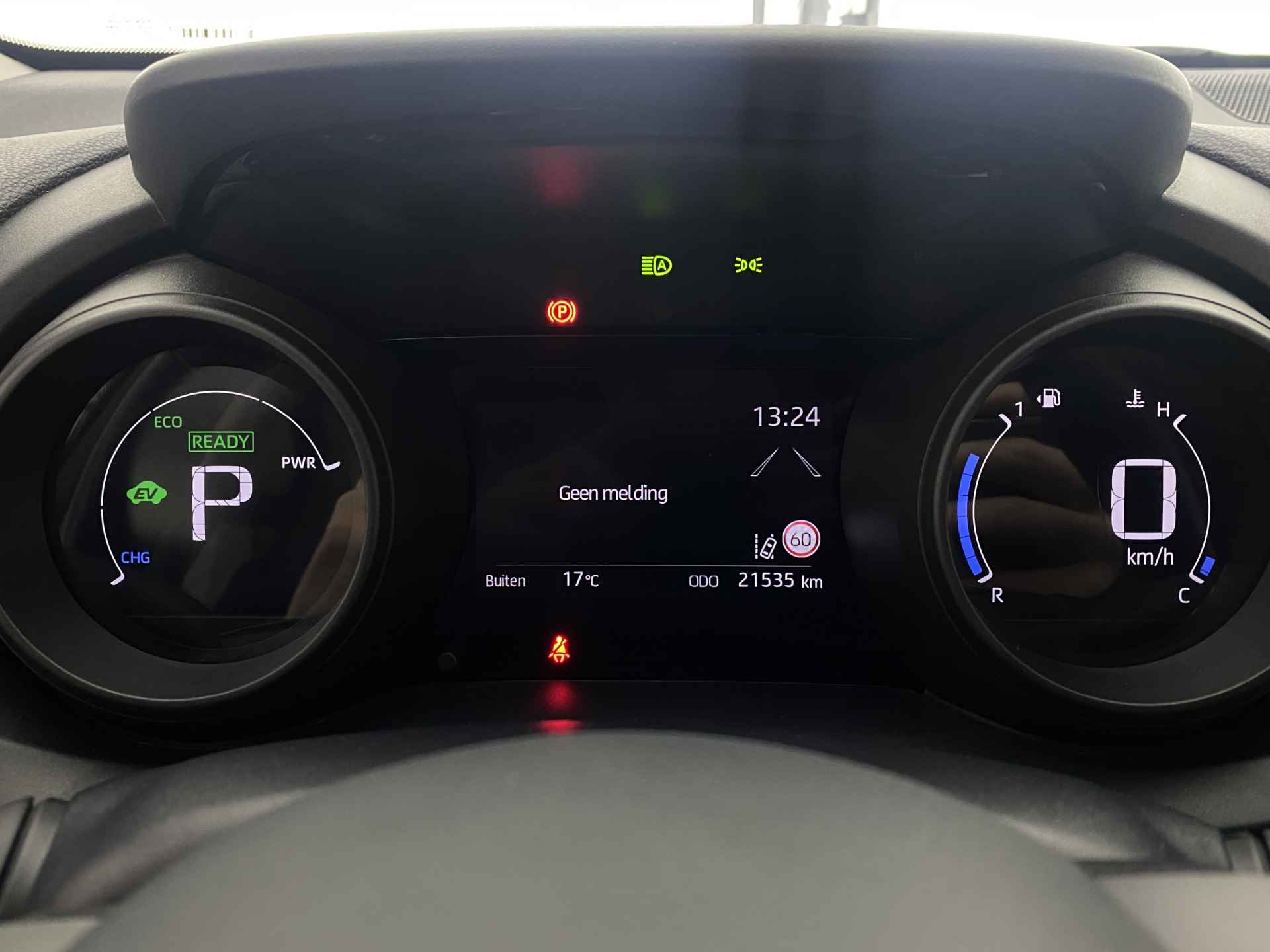 Toyota Yaris 1.5 Hybrid Dynamic Automaat | Apple Carplay | Achteruitrijcamera | DAB | ACC | - 19/37