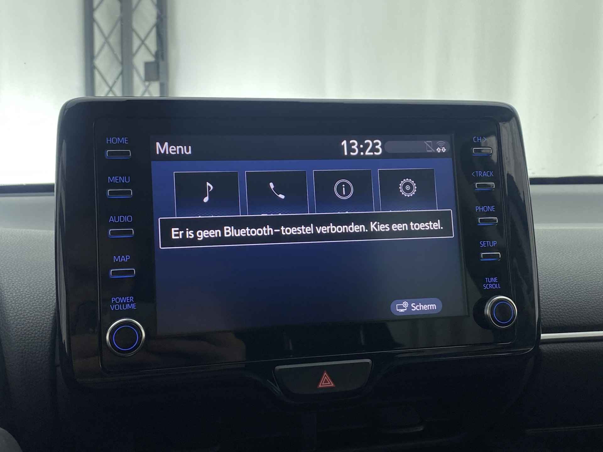 Toyota Yaris 1.5 Hybrid Dynamic Automaat | Apple Carplay | Achteruitrijcamera | DAB | ACC | - 26/37