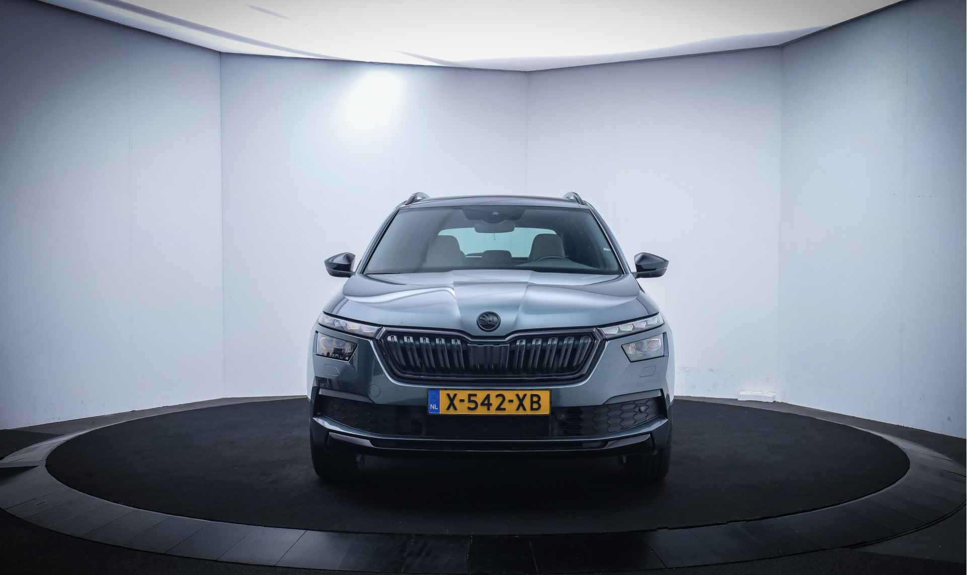 Škoda Kamiq 1.5TSI Dsg Business Edition FULL LED/PANO/DIGIDASH/LEDER/CAMERA/ELEK TREKHAAK/CARPLAY/STOELVERW./ACC/BLINDSPOT - 2/31