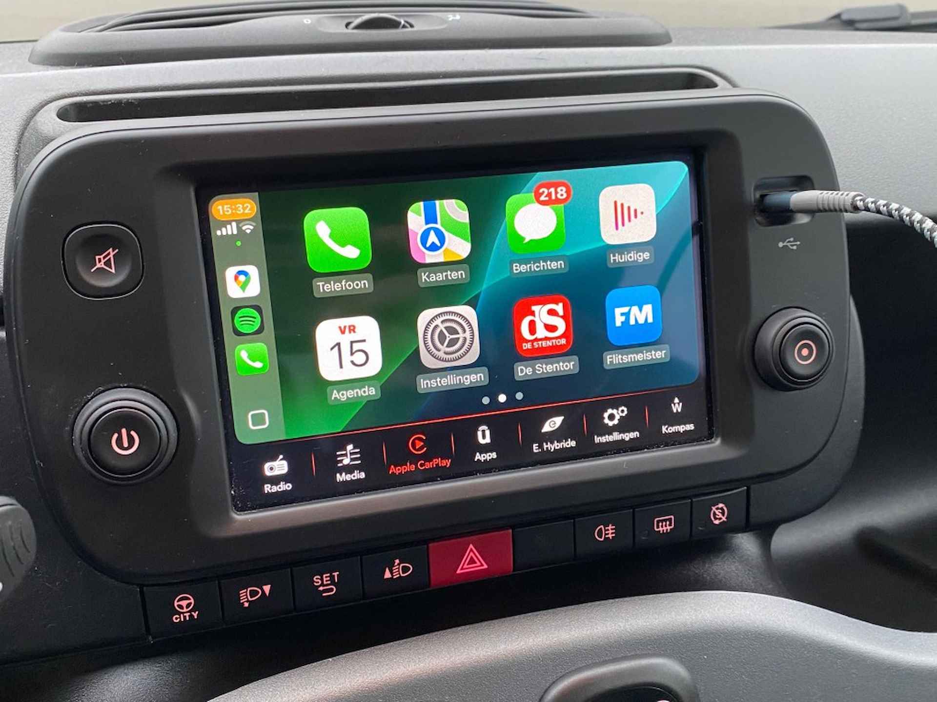 FIAT Panda 1.0 HYBRID CITY LIFE CARPLAY AIRCO BLUETOOTH - 14/25