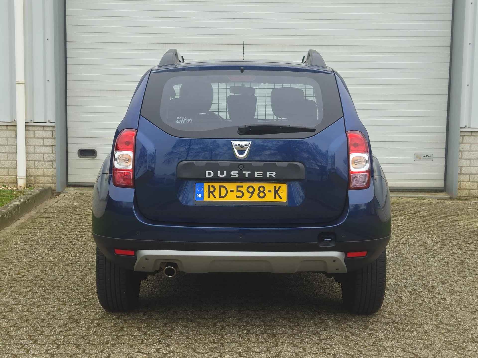 Dacia Duster 4x2 Blackshadow / 1e Eigenaar / Achteruitrijcamera / Stoelverwarming / Navigatie / Cruise Control / Lederen Bekleding / Sidesteps / Bull Bar / All Season Banden / - 31/41