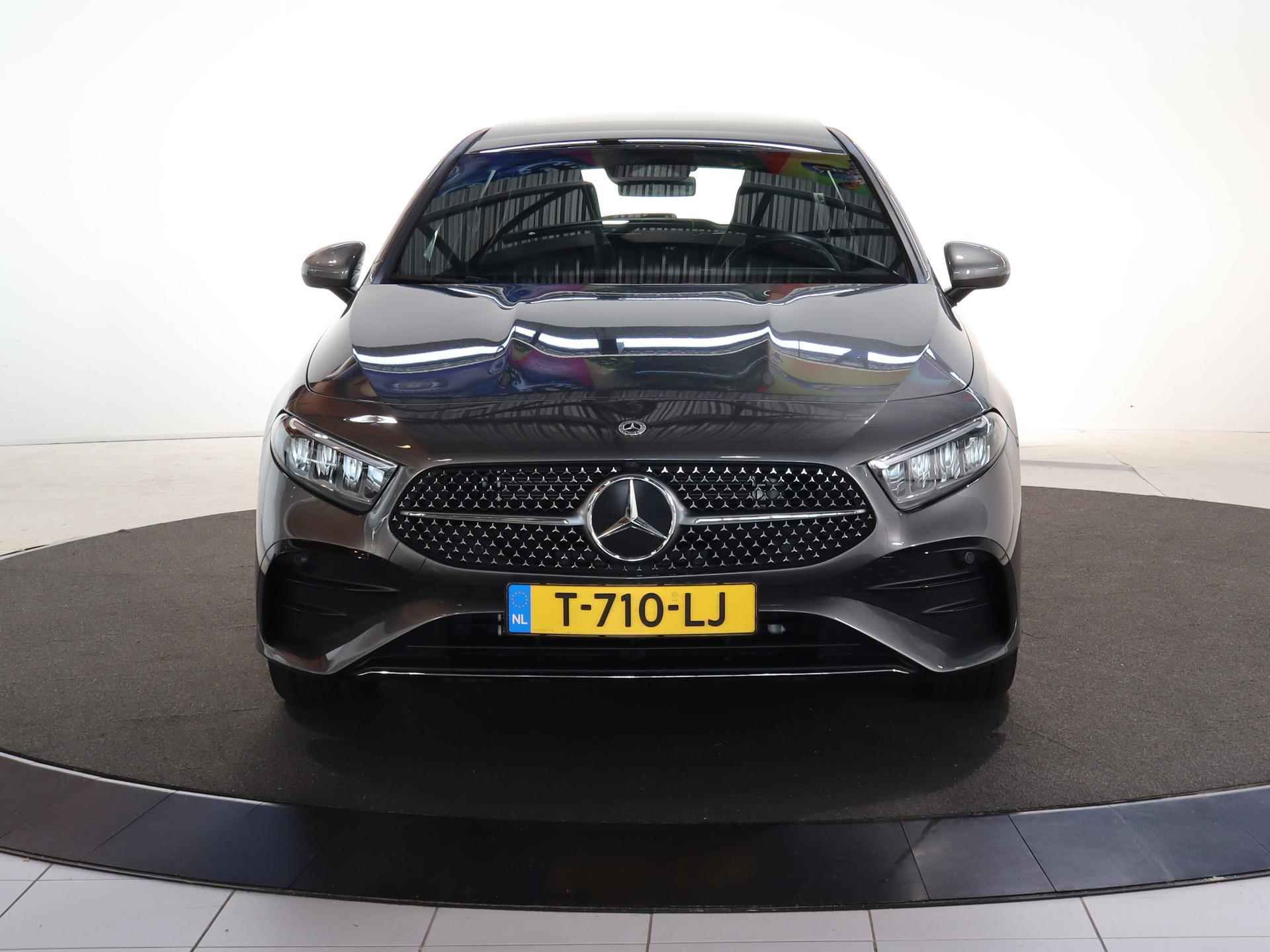 Mercedes-Benz A-klasse 250 e AMG Line | Facelift | Panoramadak | Sfeerverlichting | Achteruitrijcamera | Stoelverwarming | DAB+ Radio | Pananorama-schuifdak | High-performance LED | - 4/27