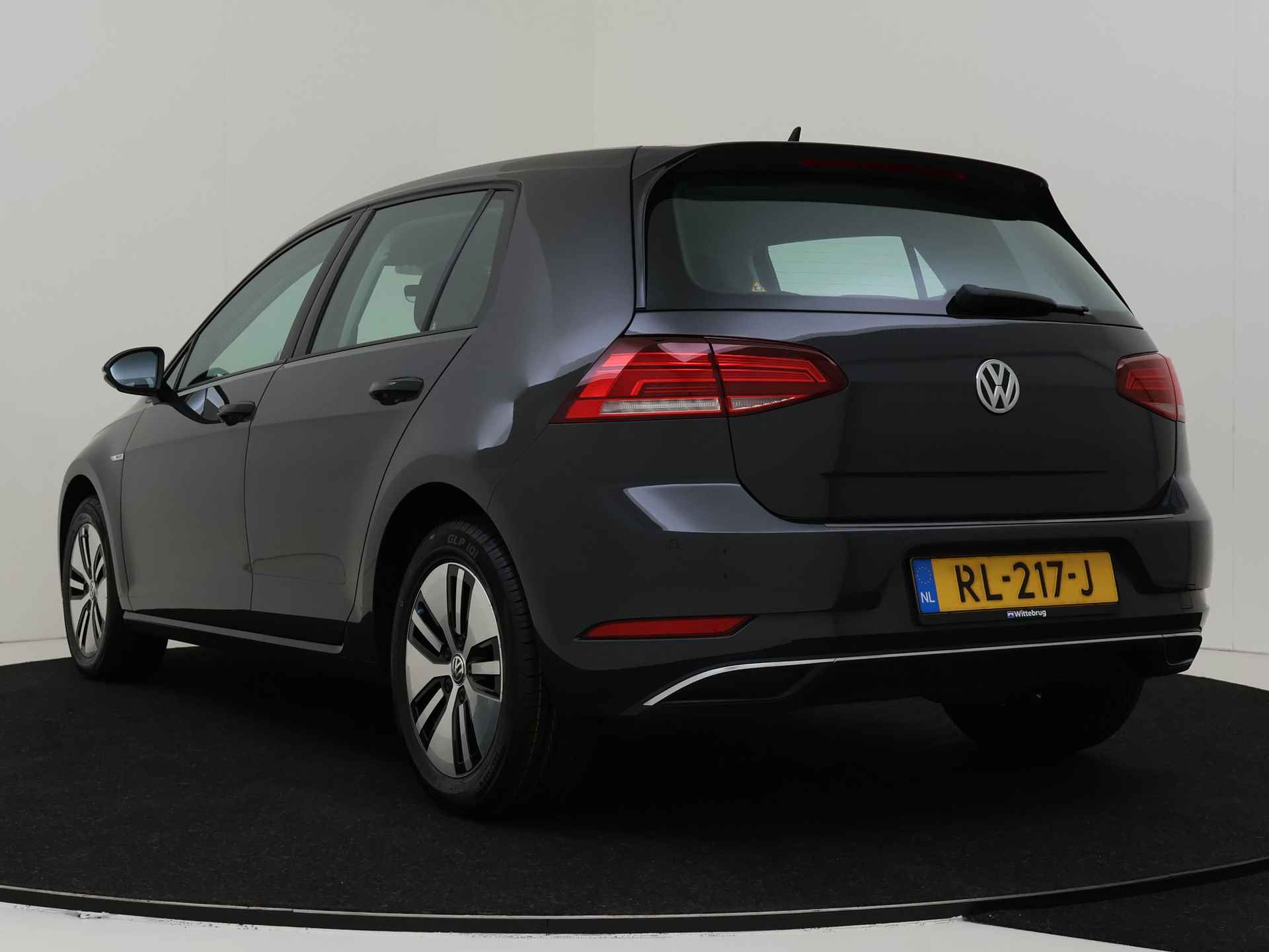 Volkswagen e-Golf e-Golf 5 deurs Automaat | Climate Control | Navigatie - 5/31