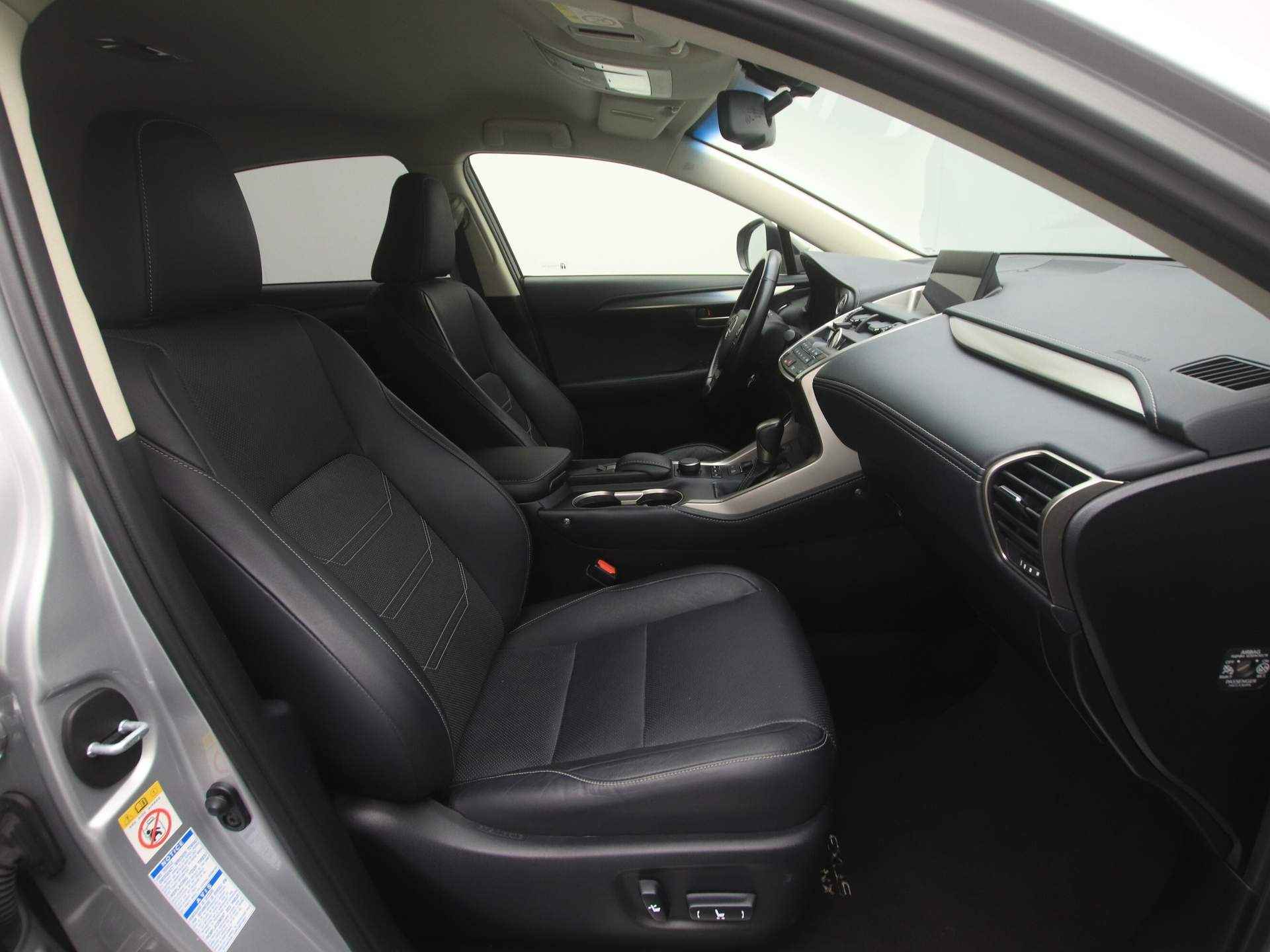 Lexus NX 300h AWD Luxury Line Limited | Trekhaak | Zwart Leder Interieur | - 35/48