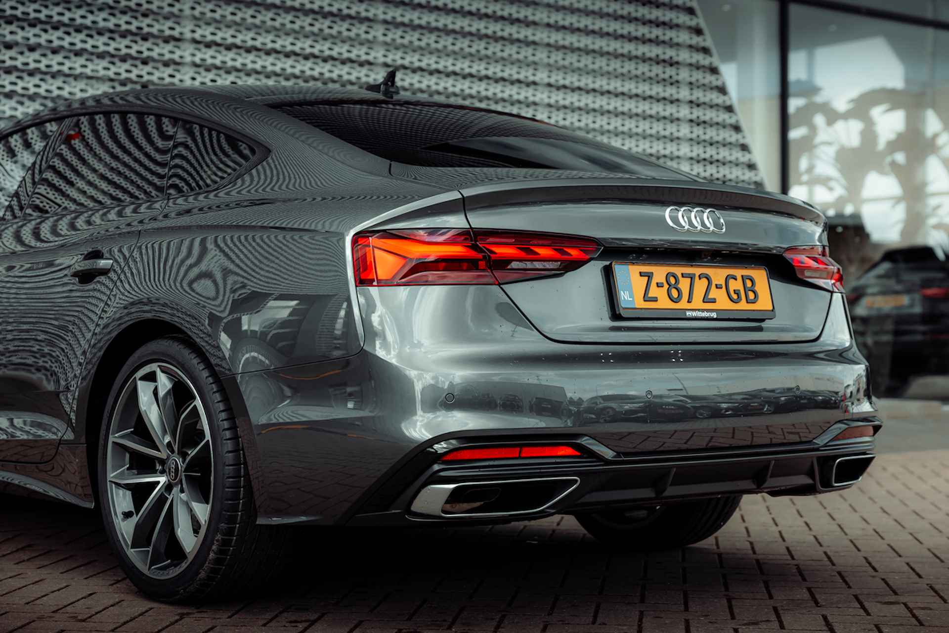 Audi A5 Sportback 35 TFSI 150pk s-tronic S edition Competition | Parking pakket | Stoelverwarming | Optiek zwart | 19" LM velgen - 14/33