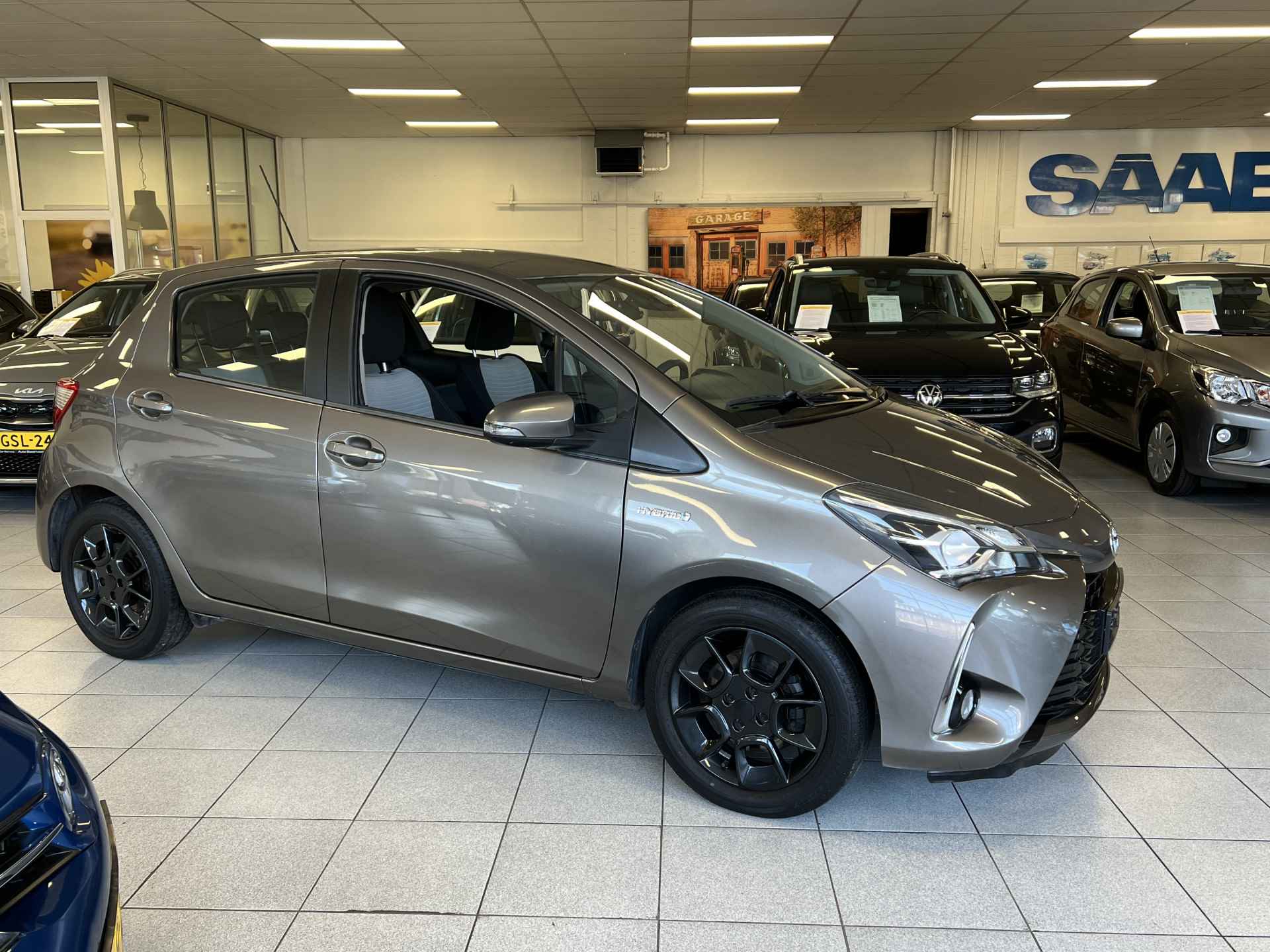 Toyota Yaris 1.5 Hybrid Business Plus - 22/37