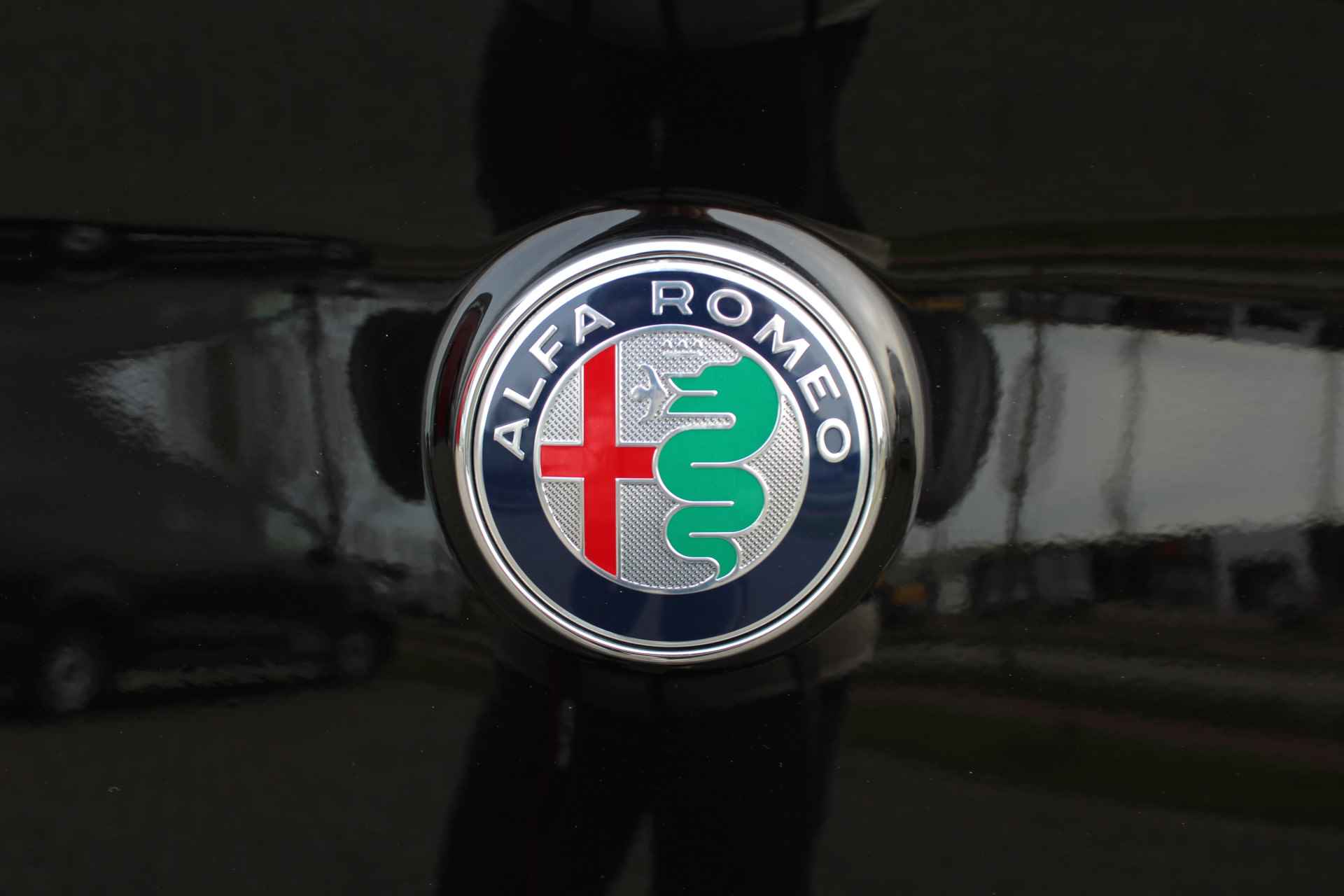 Alfa Romeo Giulietta 1.4 Turbo MultiAir Super 170 Automaat | 18" Velgen | Veloce-Pack | Navigatie - 12/29