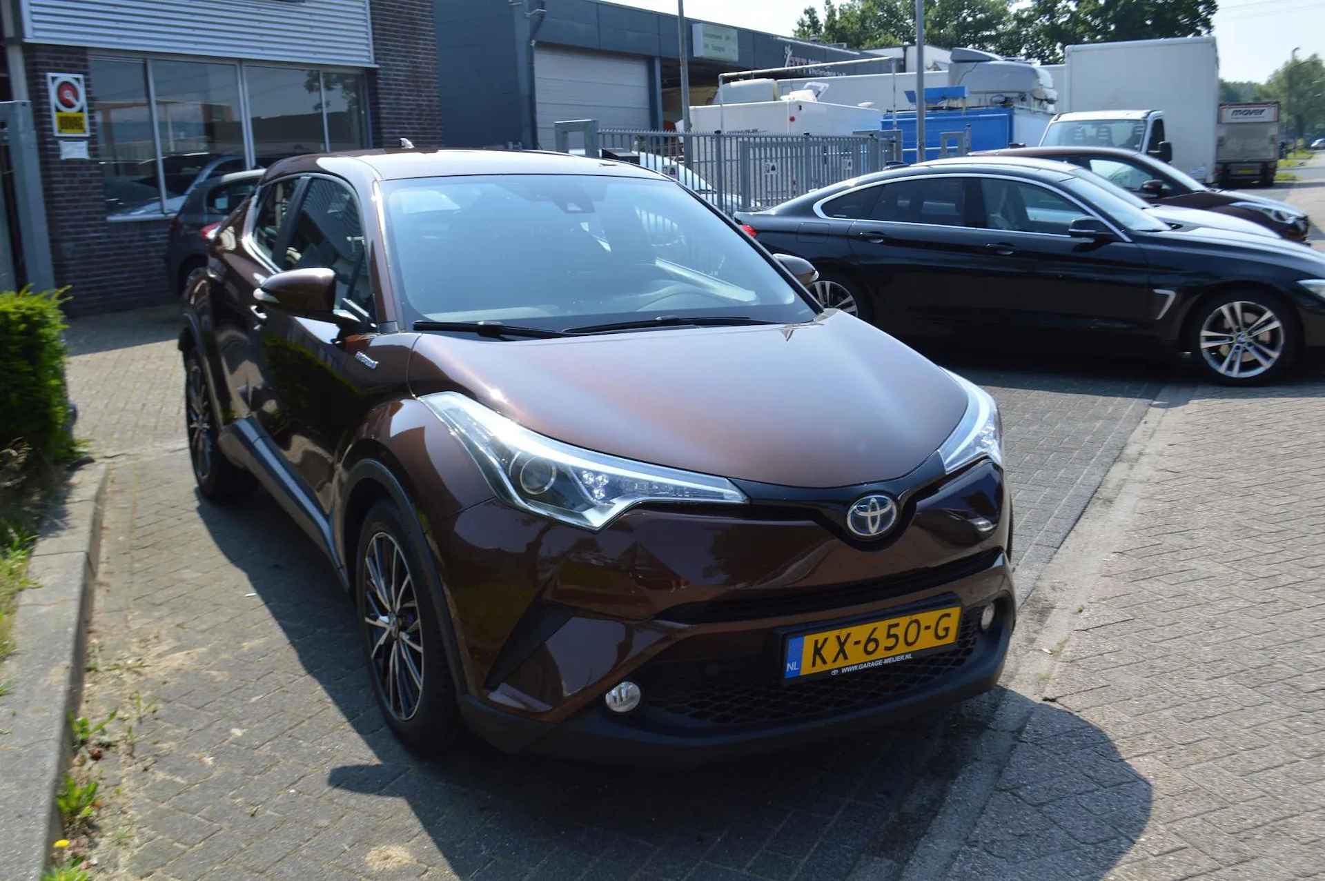 Toyota C-HR Hybrid Dynamic, Trekhaak, NL-AUTO, DEALERONDERH, - 8/28