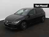 Volkswagen Golf 1.5 TSI Oranje Edition 116 PK | Stoelverwarming | Climate control | Apple Carplay | Android Auto | 18" Lichtemetalen velgen | Camera | Parkeersensoren |