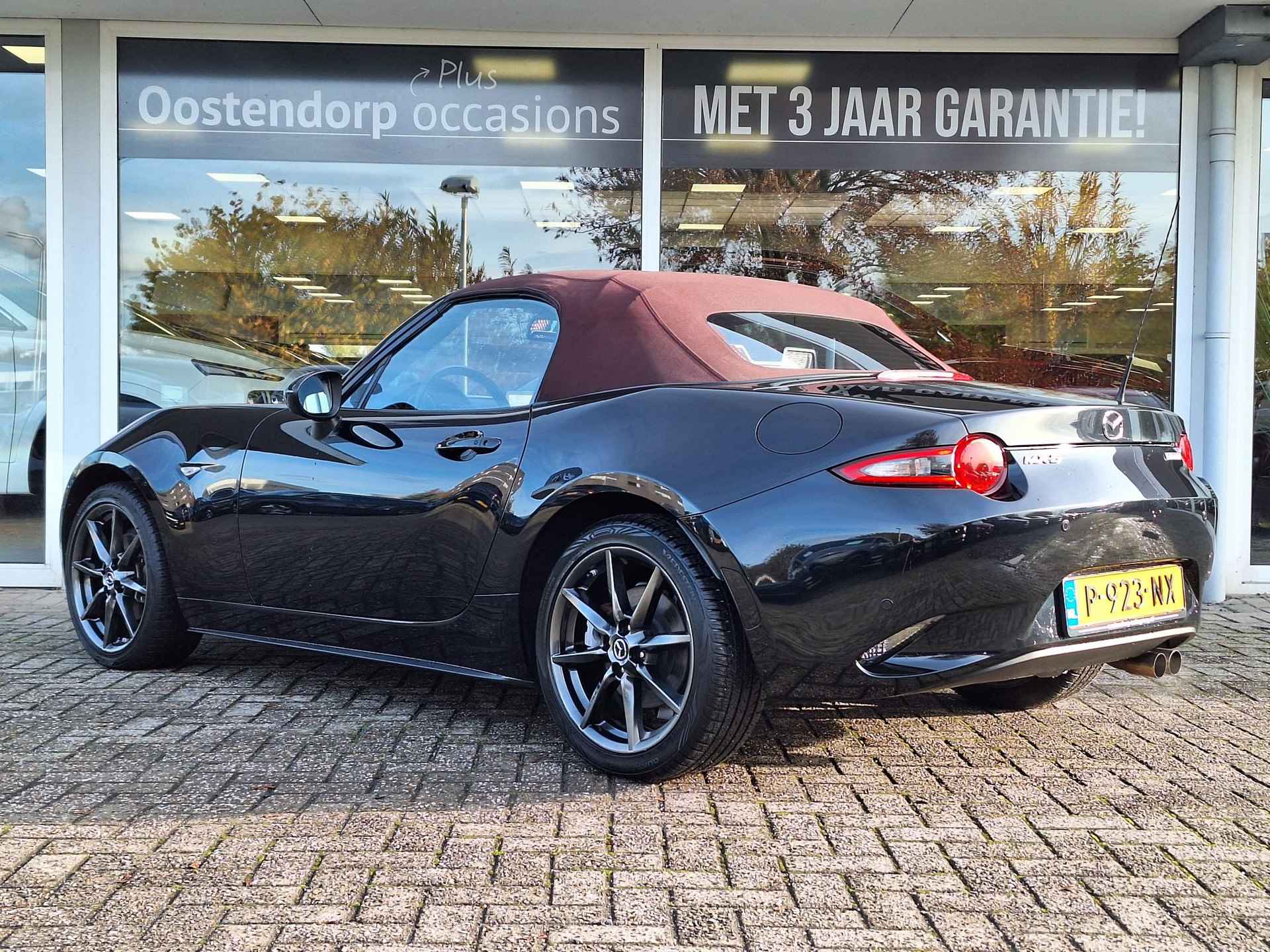 Mazda MX-5 2.0 SkyActiv-G 160 Sakura | 36mnd Garantie! | Rijklaar! | Navigatie | Cruise Control | - 8/26