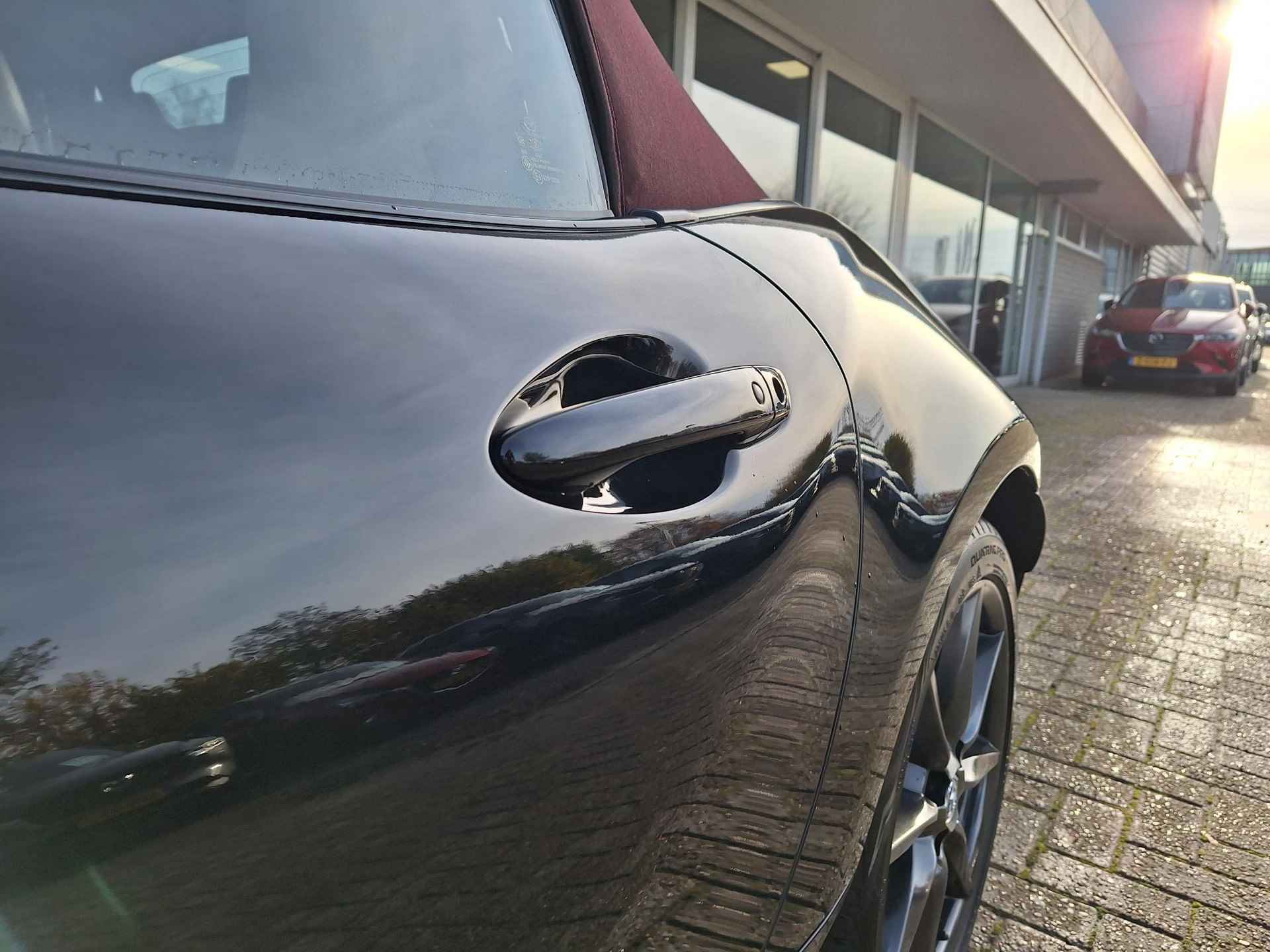 Mazda MX-5 2.0 SkyActiv-G 160 Sakura | 36mnd Garantie! | Rijklaar! | Navigatie | Cruise Control | - 11/26