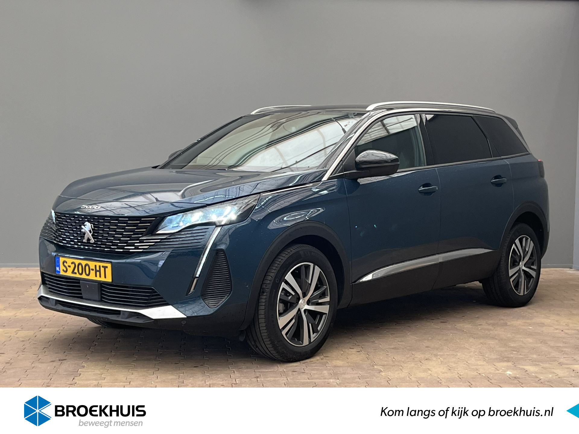 Peugeot 5008 1.2 130PK Allure | Camera | Automaat | 7 Pers | Leder\Stof | Elek.Klep | Keyless | 18'' Lichtmetaal | Clima | Navigatie | Carplay | LED | 2023! | Cruise |