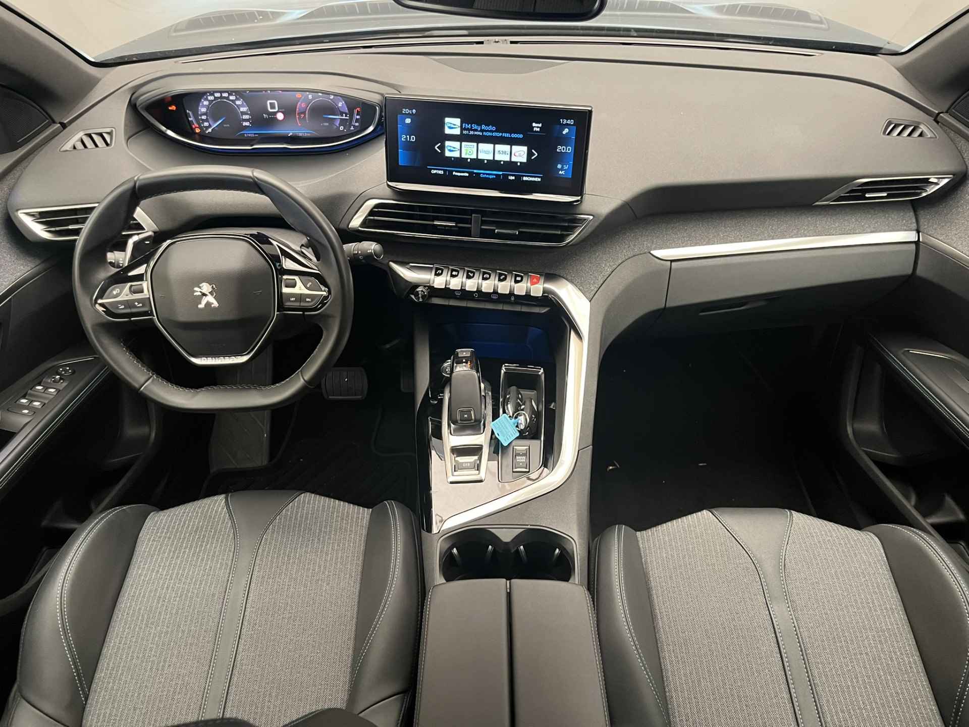 Peugeot 5008 1.2 130PK Allure | Camera | Automaat | 7 Pers | Leder\Stof | Elek.Klep | Keyless | 18'' Lichtmetaal | Clima | Navigatie | Carplay | LED | 2023! | Cruise | - 5/45