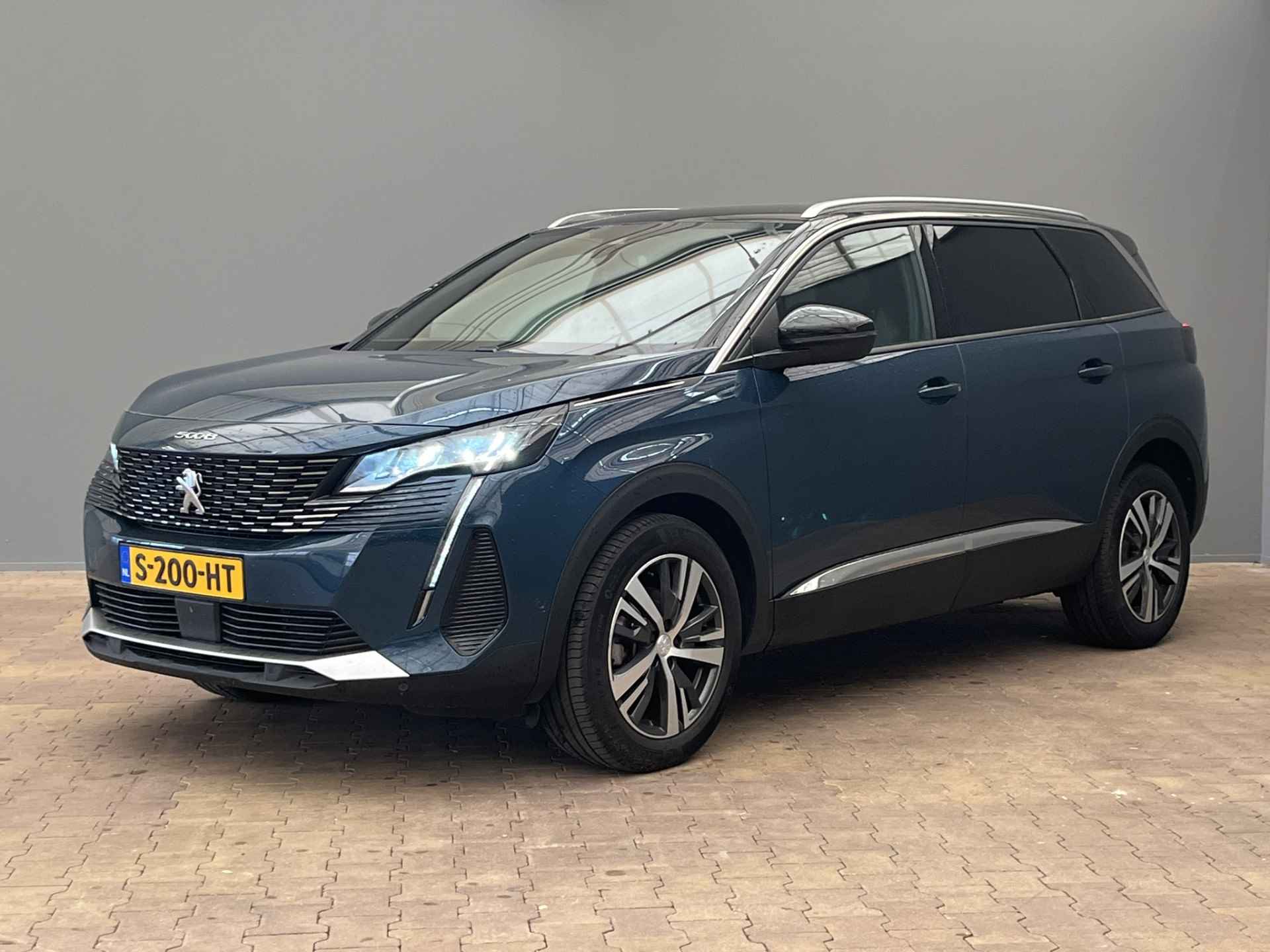 Peugeot 5008 1.2 130PK Allure | Camera | Automaat | 7 Pers | Leder\Stof | Elek.Klep | Keyless | 18'' Lichtmetaal | Clima | Navigatie | Carplay | LED | 2023! | Cruise | - 10/45