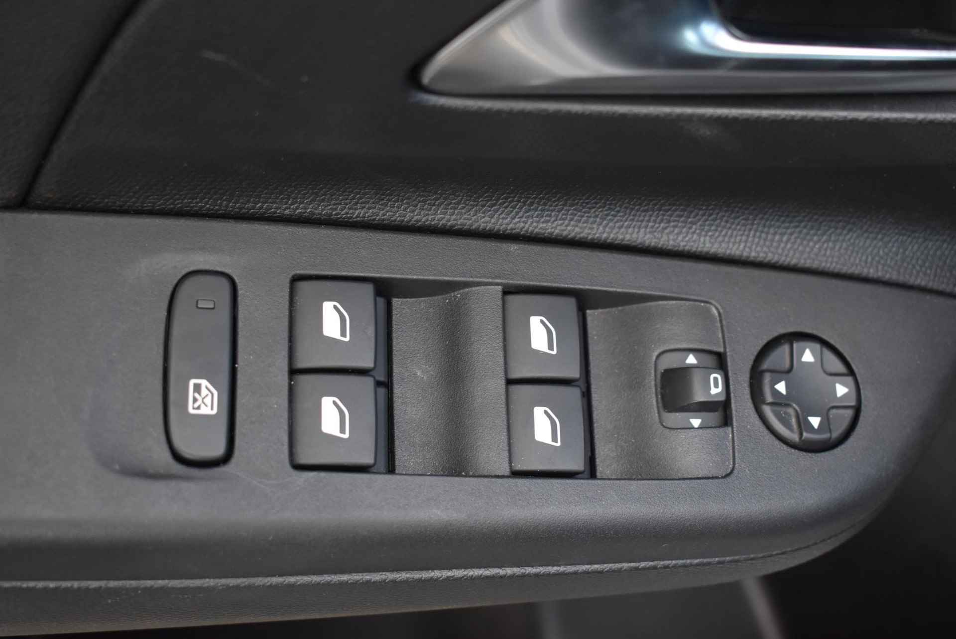 Opel Corsa 1.2 GS Line 130 pk Automaat | LMV | Navi | Bluetooth - 12/26