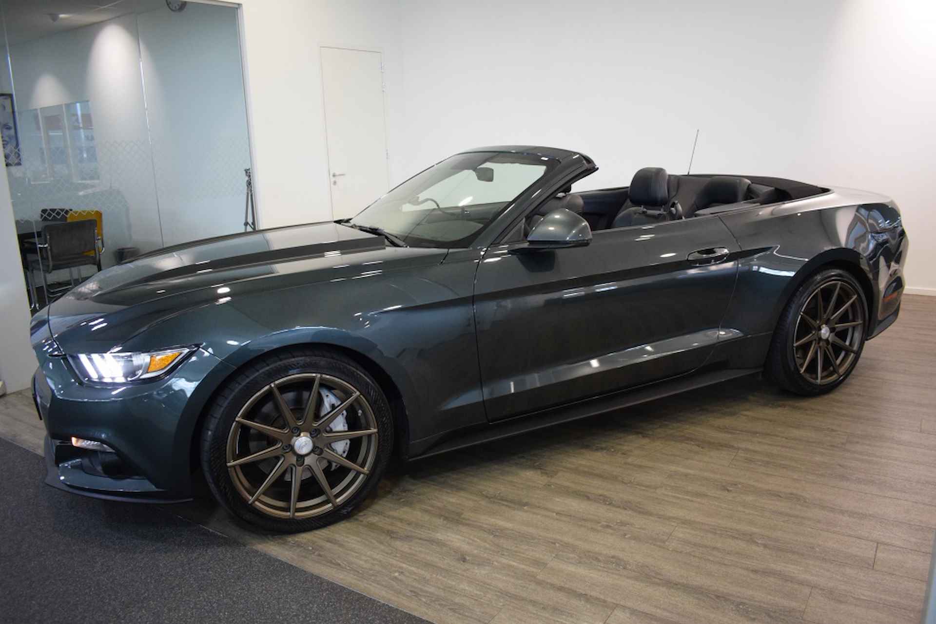 Ford Mustang Convertible 2.3 EcoBoost - 2/21
