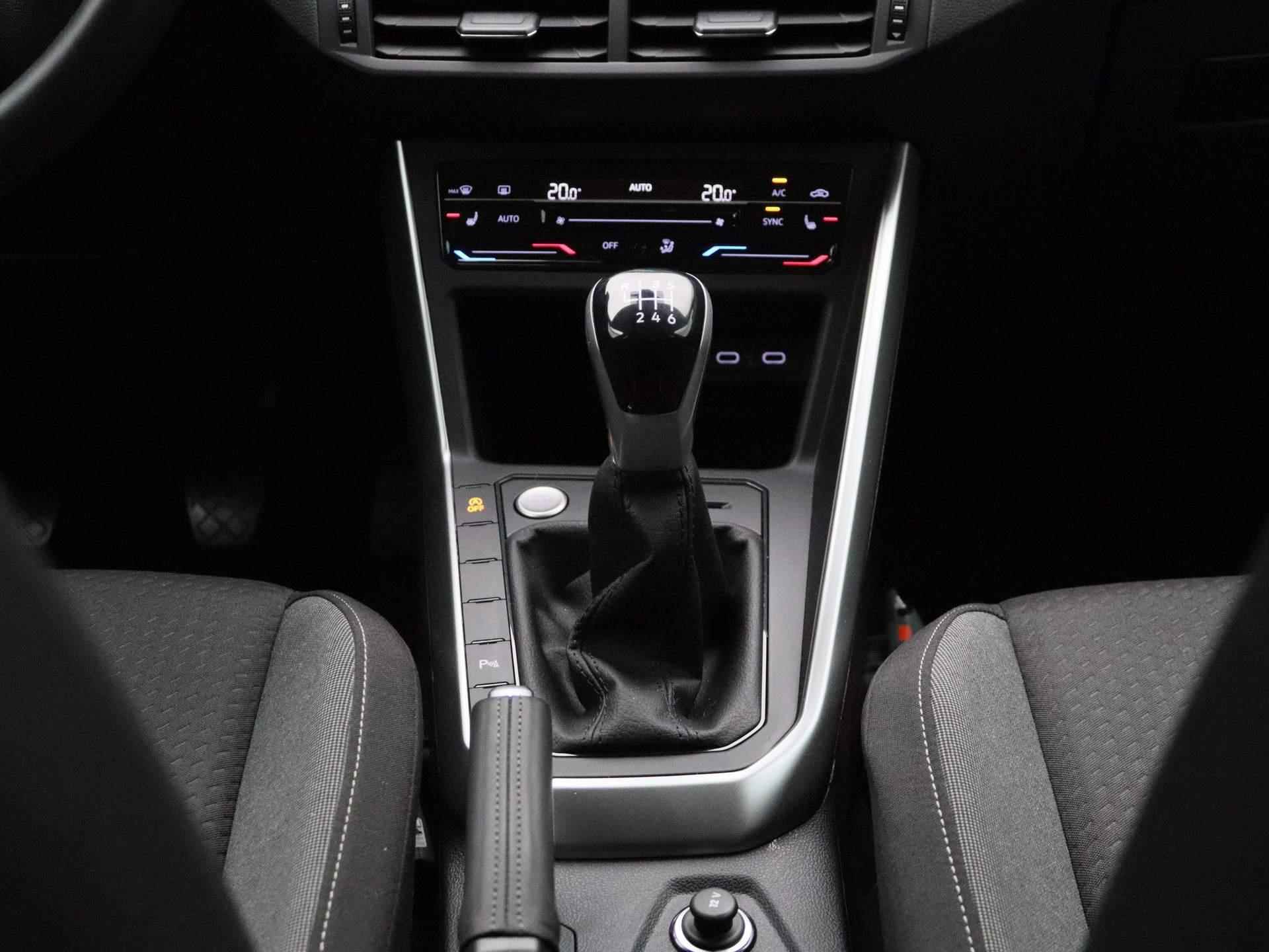 Volkswagen Taigo 1.0 TSI Life Business 110 PK | Apple Carplay | Android Auto | Navigatie | Adaptive Cruise Control | Stoelverwarming | Climate Control | Digital Cockpit | - 11/38