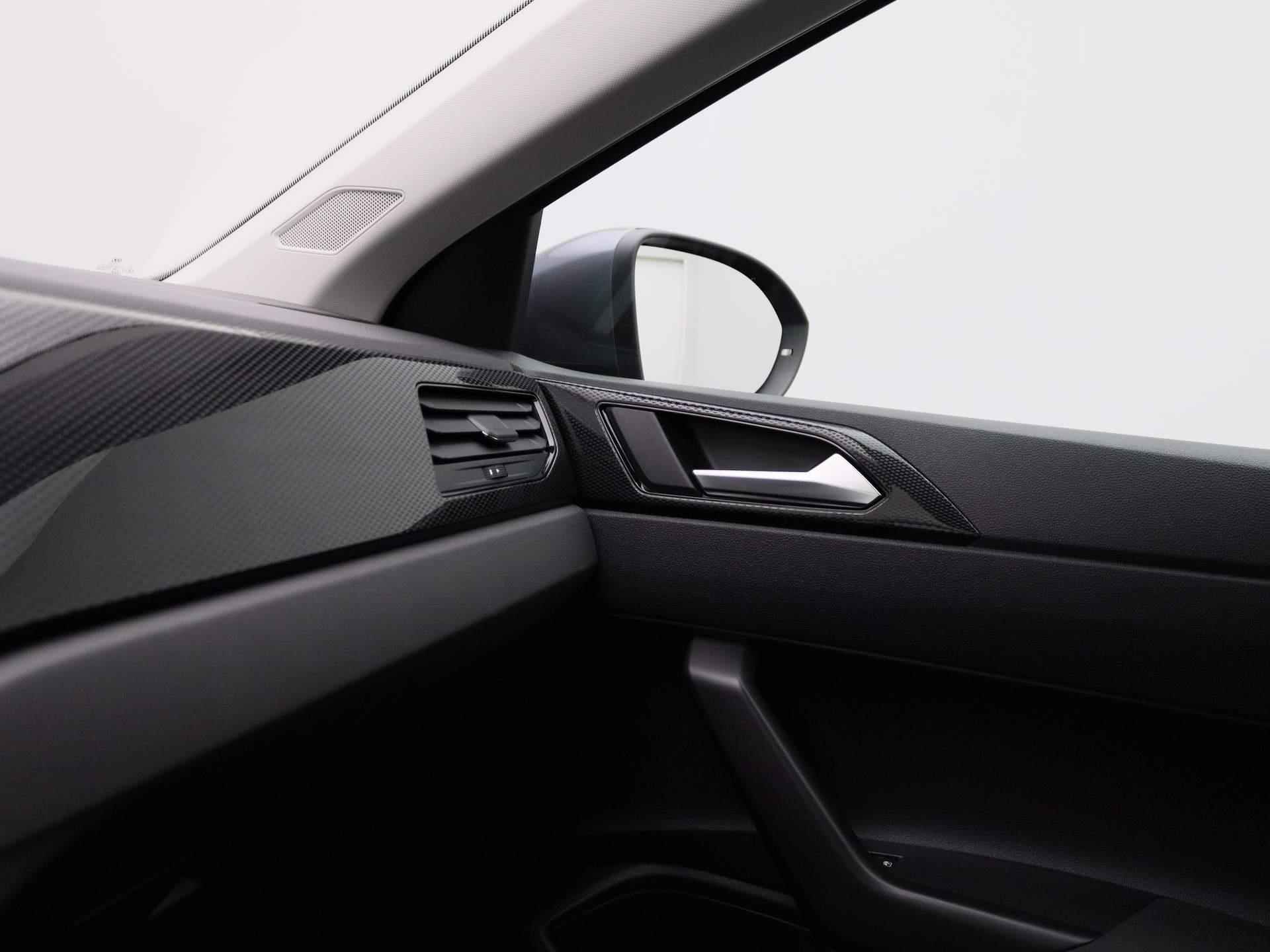 Volkswagen Taigo 1.0 TSI Life Business 110 PK | Apple Carplay | Android Auto | Navigatie | Adaptive Cruise Control | Stoelverwarming | Climate Control | Digital Cockpit | - 27/38