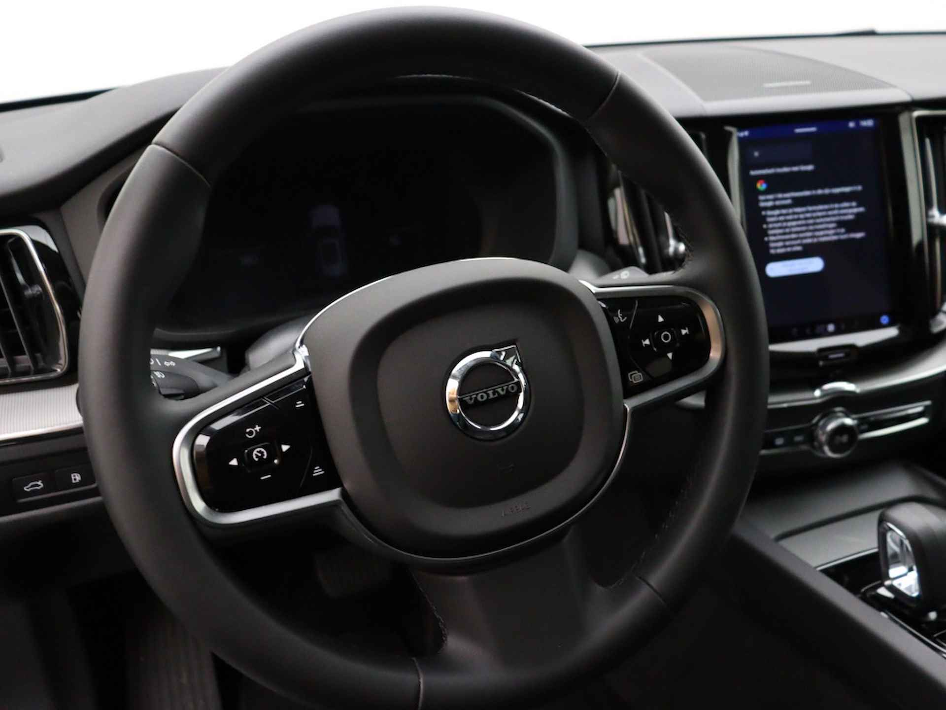 Volvo XC60 T6 PLUG-IN HYBRID LONG RANGE PLUS DARK LUCHTVERING 360GR CAM 21I - 16/44