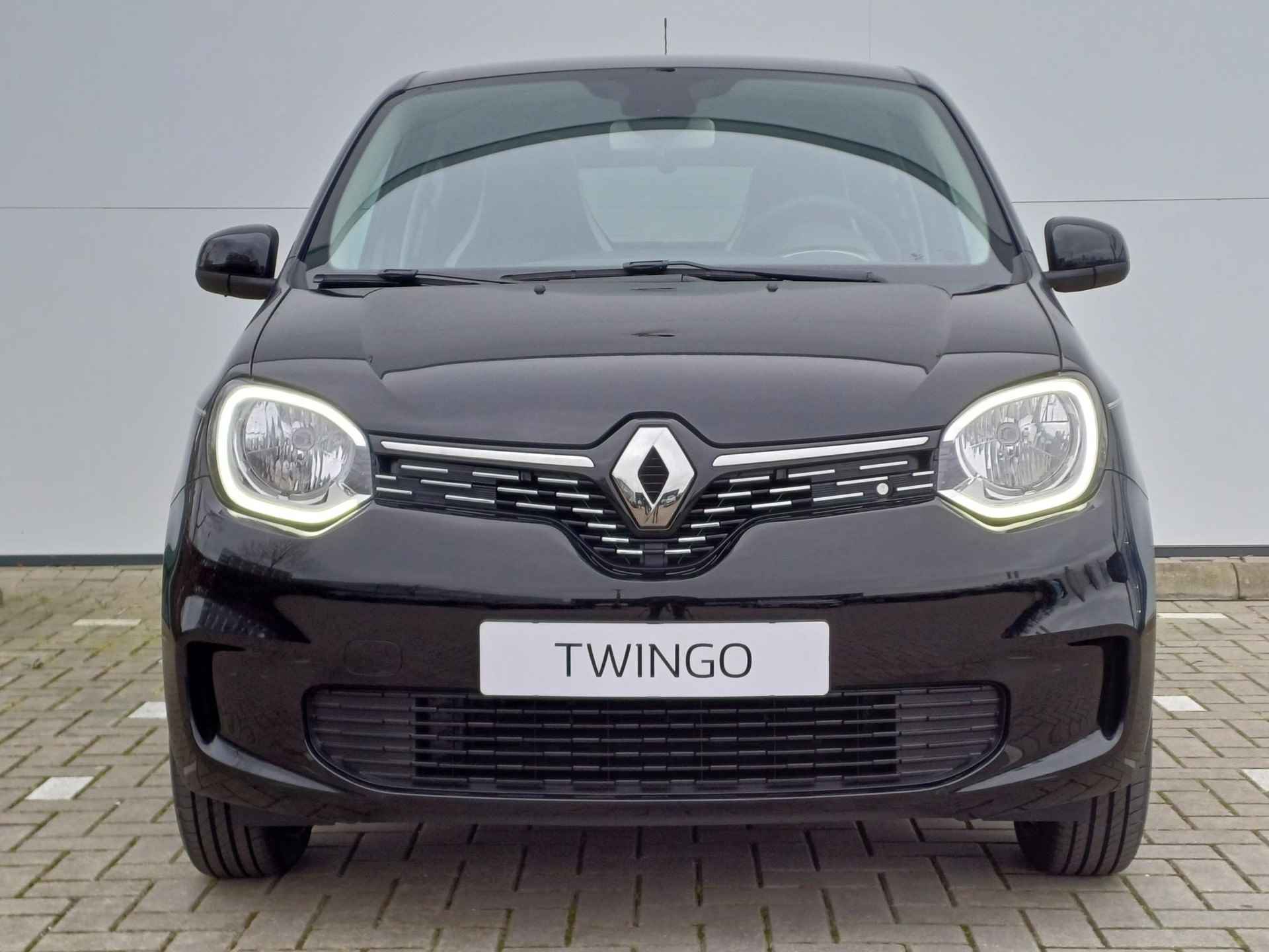 Renault Twingo Z.E. Automaat / Airco / Lichtmetalen Velgen / Parkeercamera / Privacy Glass / LED / Half Leder / Navigatie - 3/39