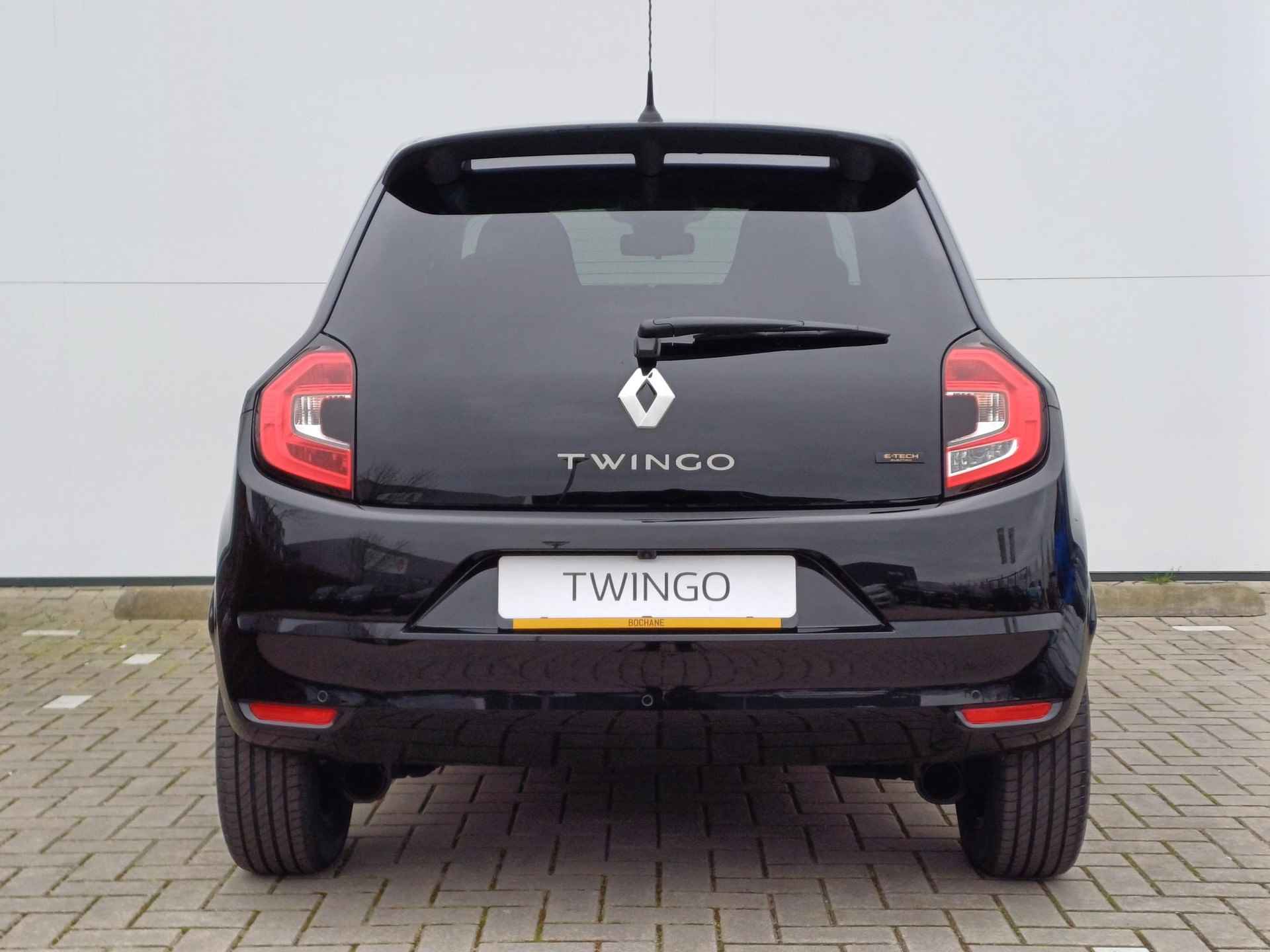 Renault Twingo Z.E. Automaat / Airco / Lichtmetalen Velgen / Parkeercamera / Privacy Glass / LED / Half Leder / Navigatie - 5/39