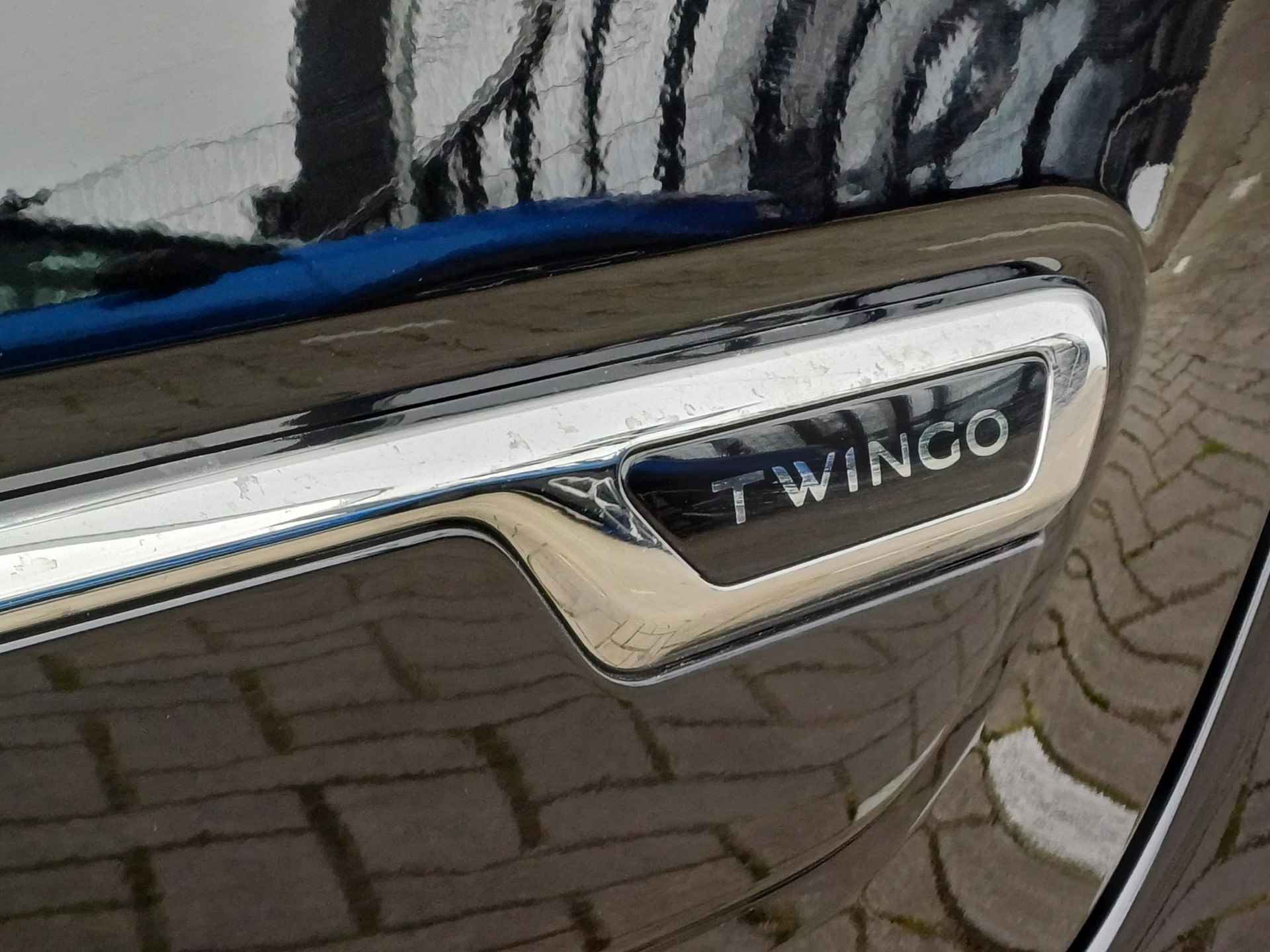 Renault Twingo Z.E. Automaat / Airco / Lichtmetalen Velgen / Parkeercamera / Privacy Glass / LED / Half Leder / Navigatie - 10/39
