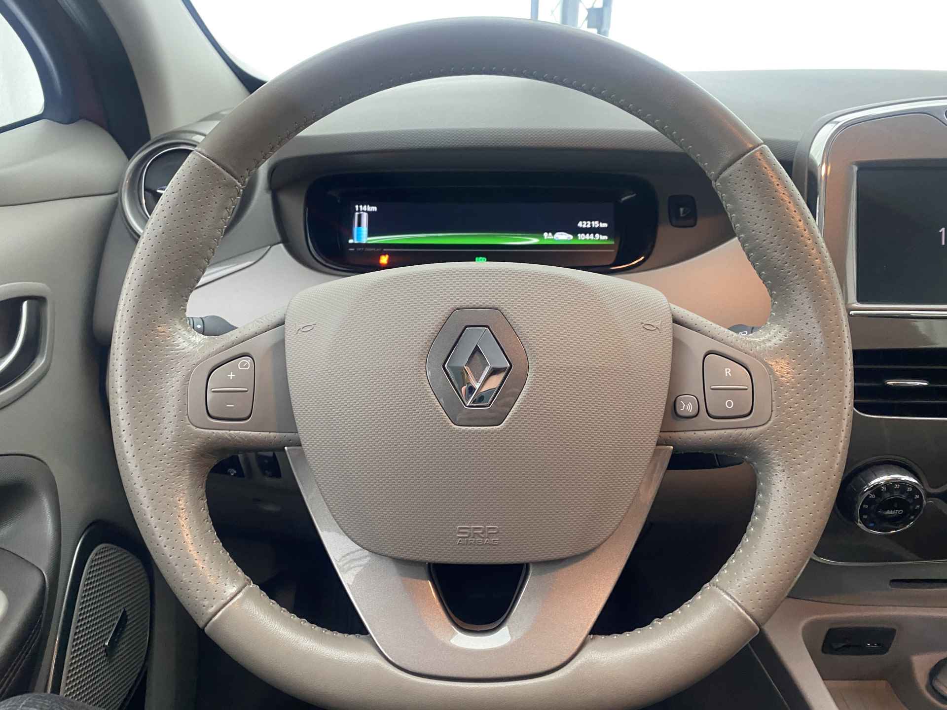 Renault ZOE R110 Bose 41 kWh | Navi | Cruise Control | Voorverwarming | Apple Carplay | - 15/37