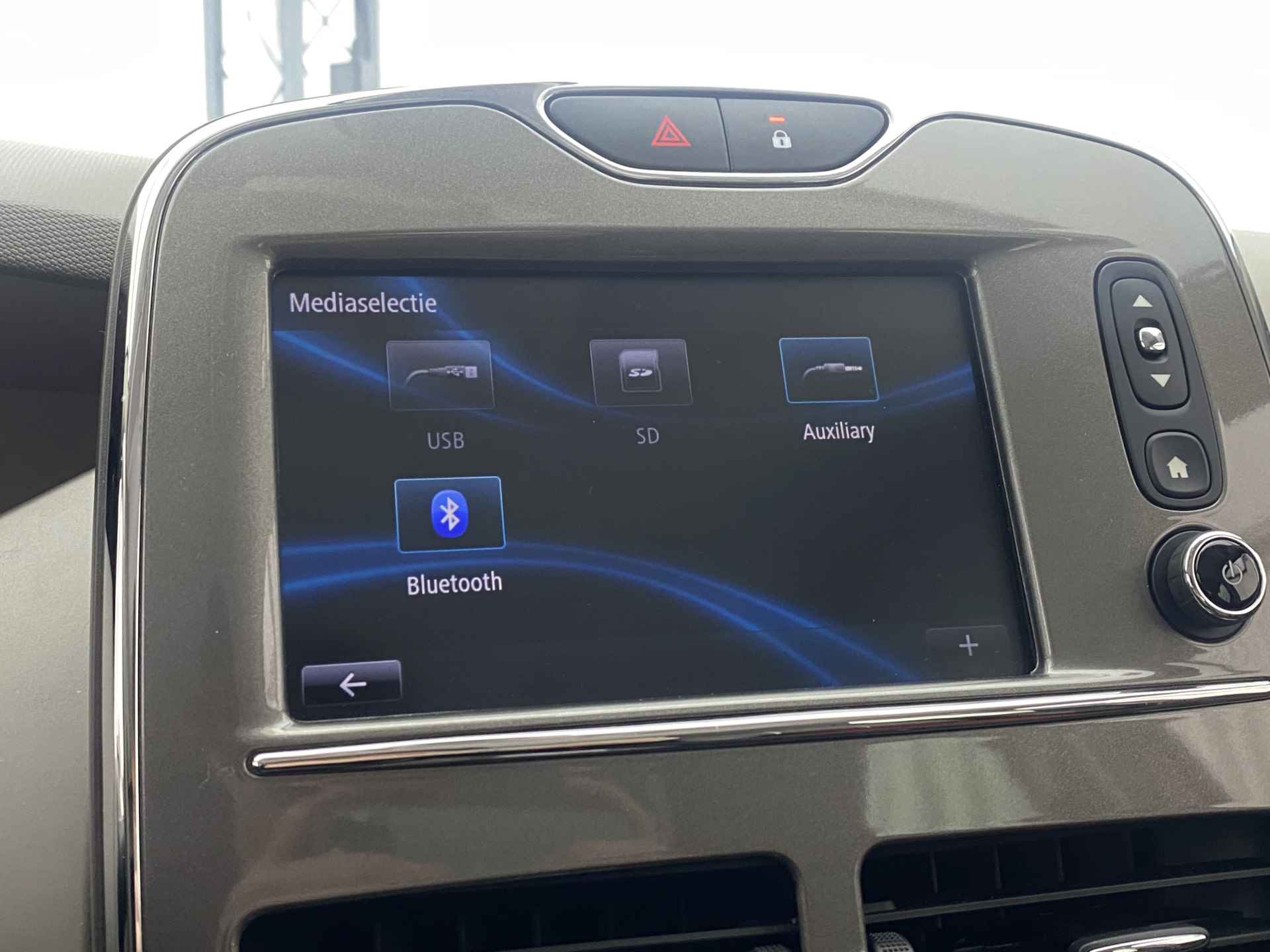 Renault ZOE R110 Bose 41 kWh | Navi | Cruise Control | Voorverwarming | Apple Carplay | - 26/37