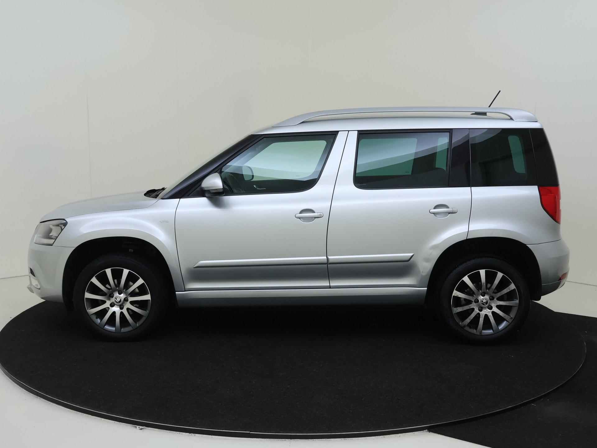 Skoda Yeti 1.2 TSI 110 PK Greentech Edition Navigatie / Parkeersensoren / Hoge instap / Climate Control / Cruise Control / Bluetooth - 2/29