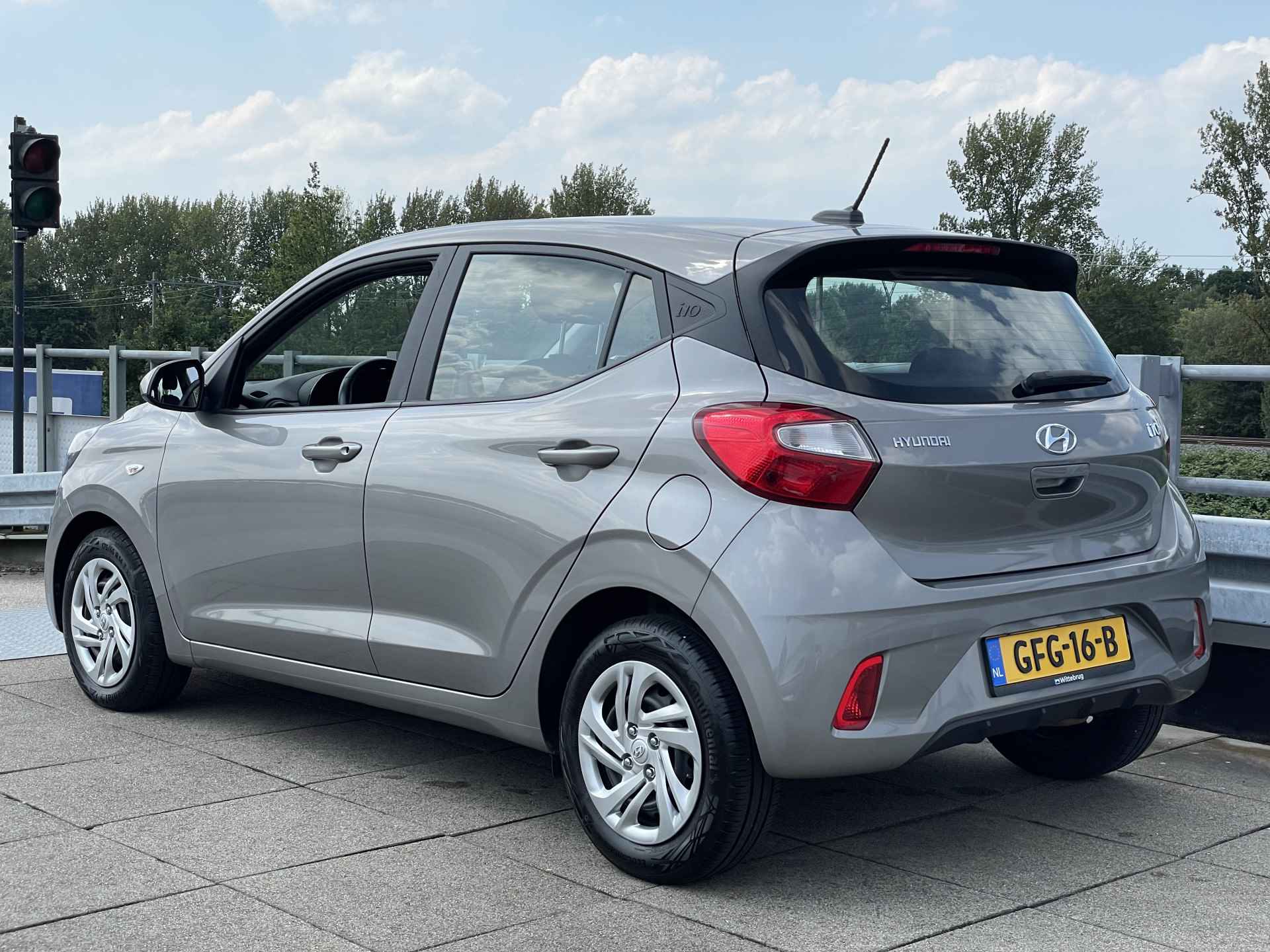 Hyundai i10 1.0 Comfort | Apple Carplay | Airconditioning | Cruise Control | Rijklaarprijs! | - 8/34