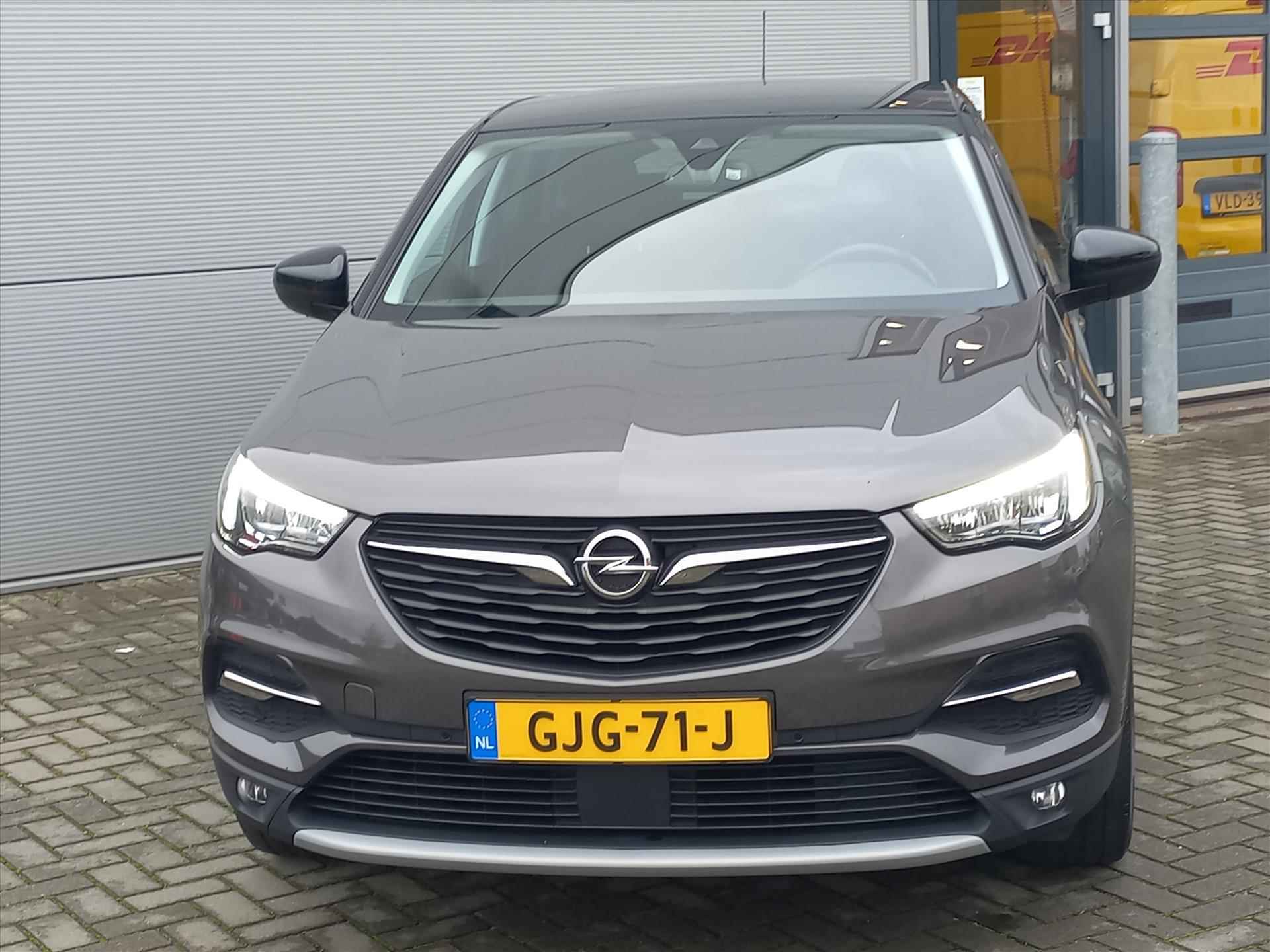 Opel Grandland X 1.2T 130pk Special Edition Automaat | Climate Control | 18" Lm velgen | Navigatie by app | Camera - 2/47