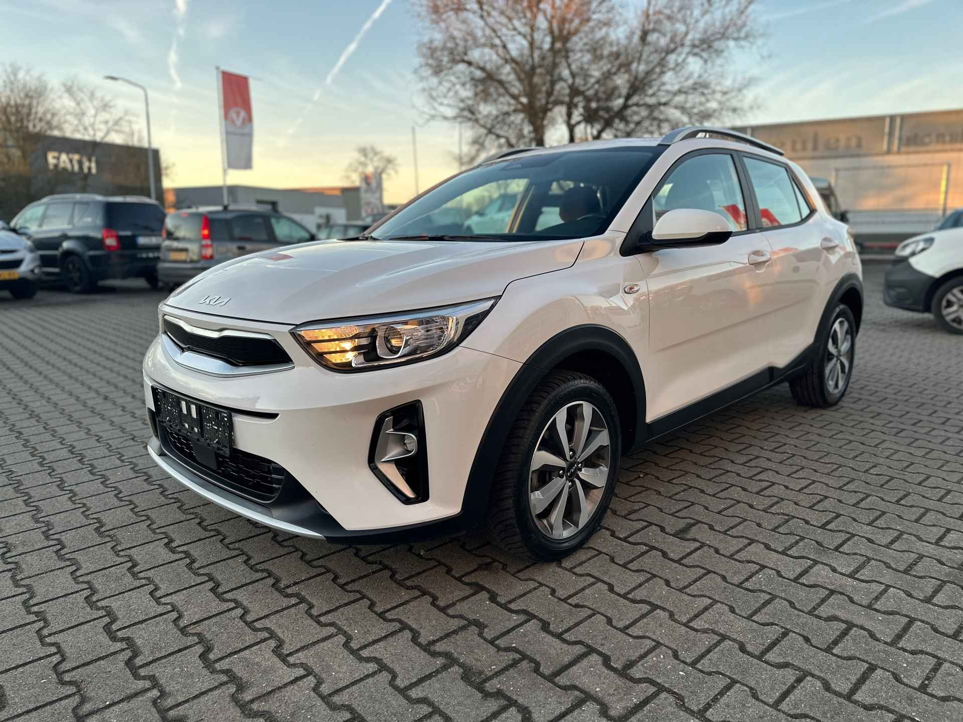 Kia Stonic 1.0 T-GDi MHEV DynamicLine (BOVAG/RIJKLAARPRIJS) - 2/18