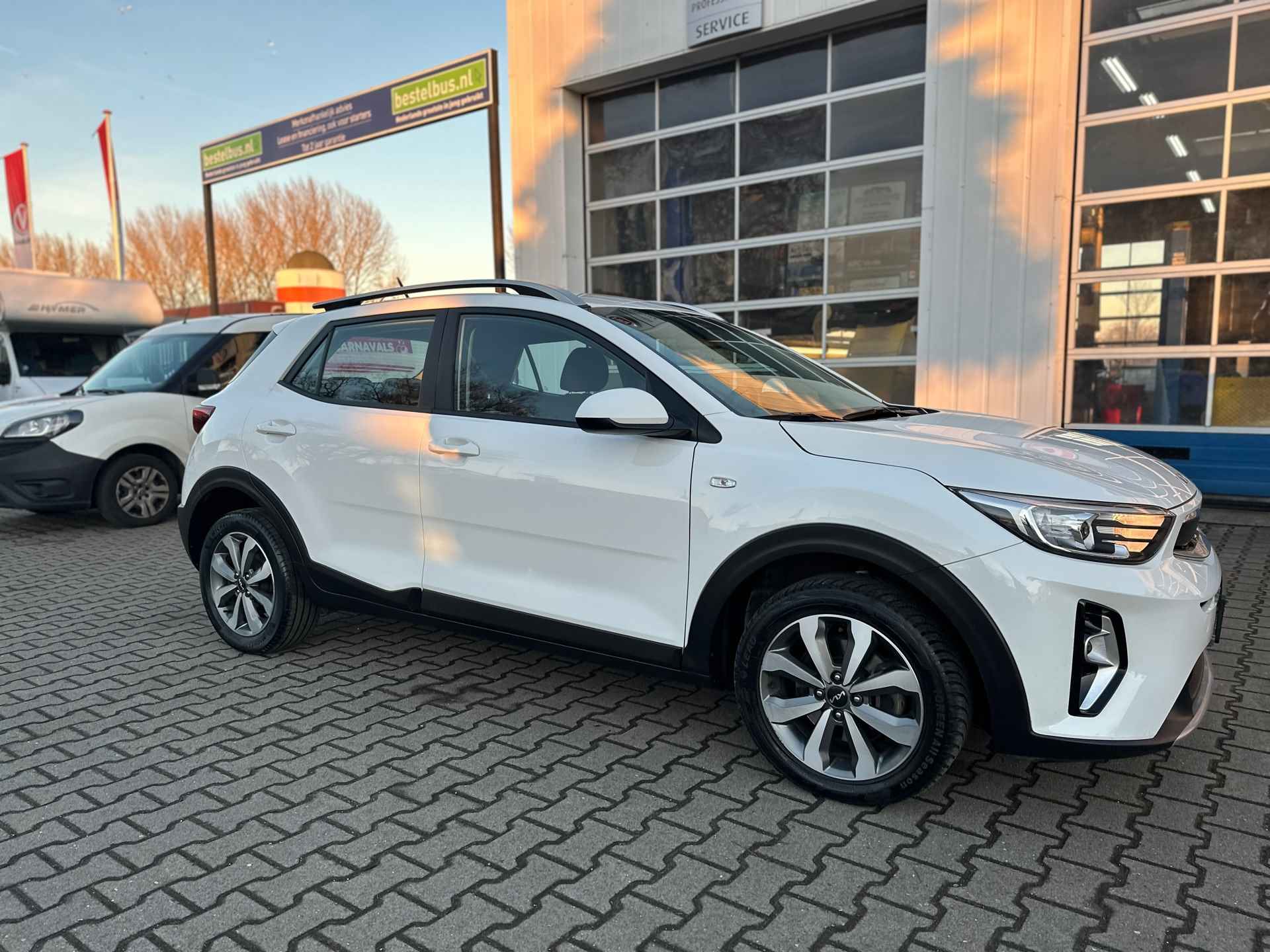 Kia Stonic 1.0 T-GDi MHEV DynamicLine (BOVAG/RIJKLAARPRIJS) - 4/18