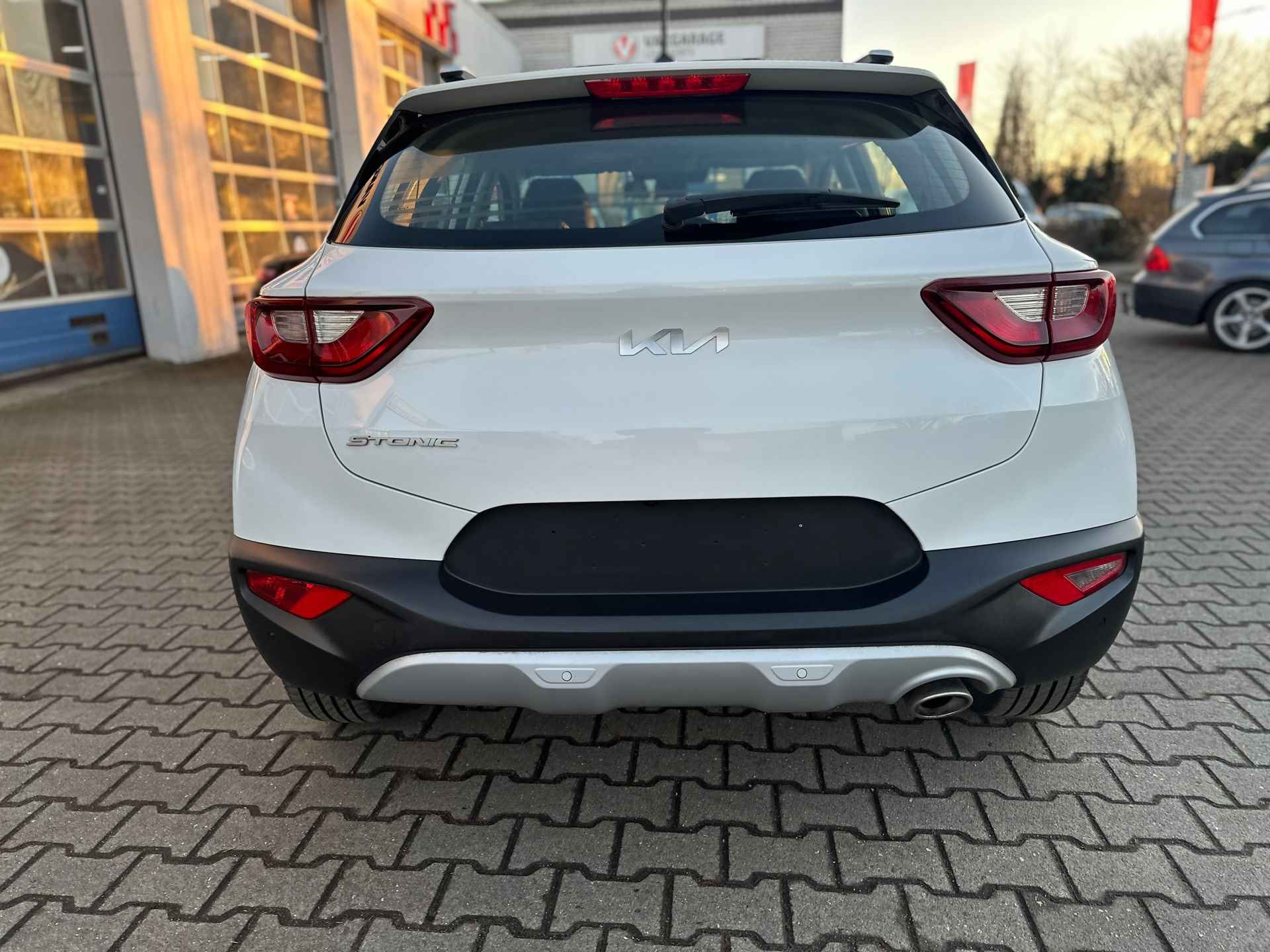 Kia Stonic 1.0 T-GDi MHEV DynamicLine (BOVAG/RIJKLAARPRIJS) - 8/18