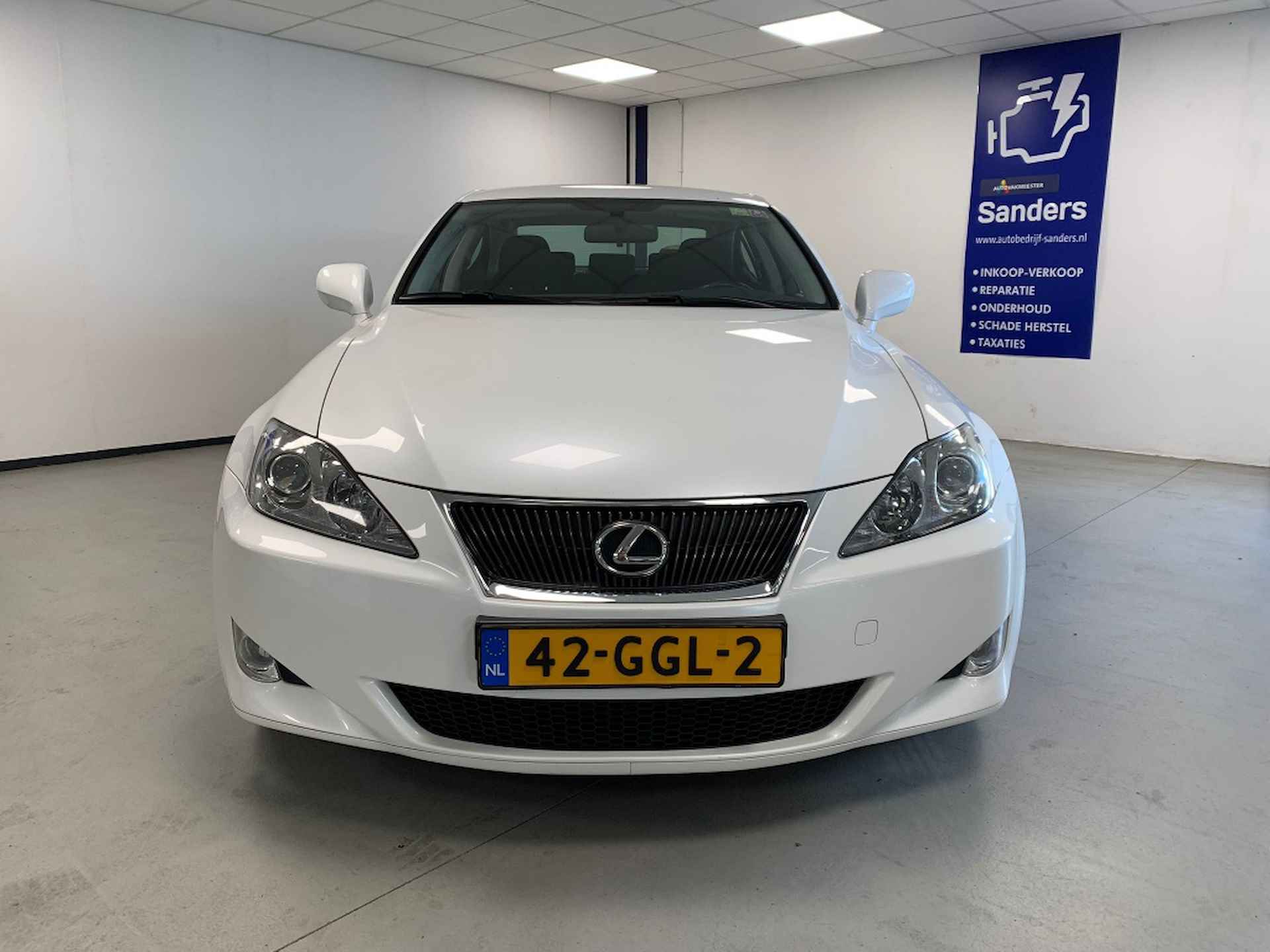 Lexus IS 250 Business v6 - 2/17