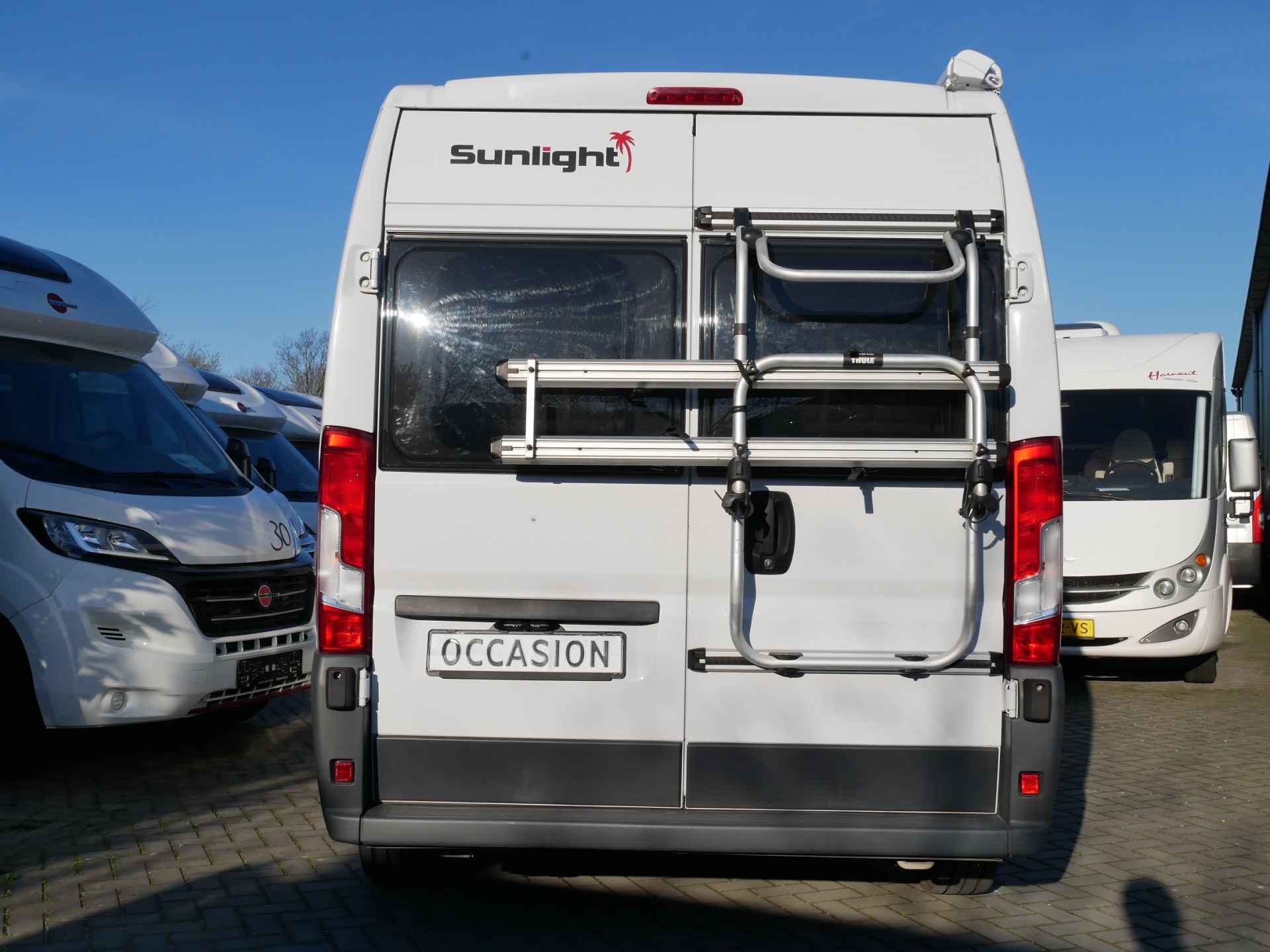 Sunlight 601 Stapelbed, 6 Meter Buscamper, 4-Pers!! - 30/30