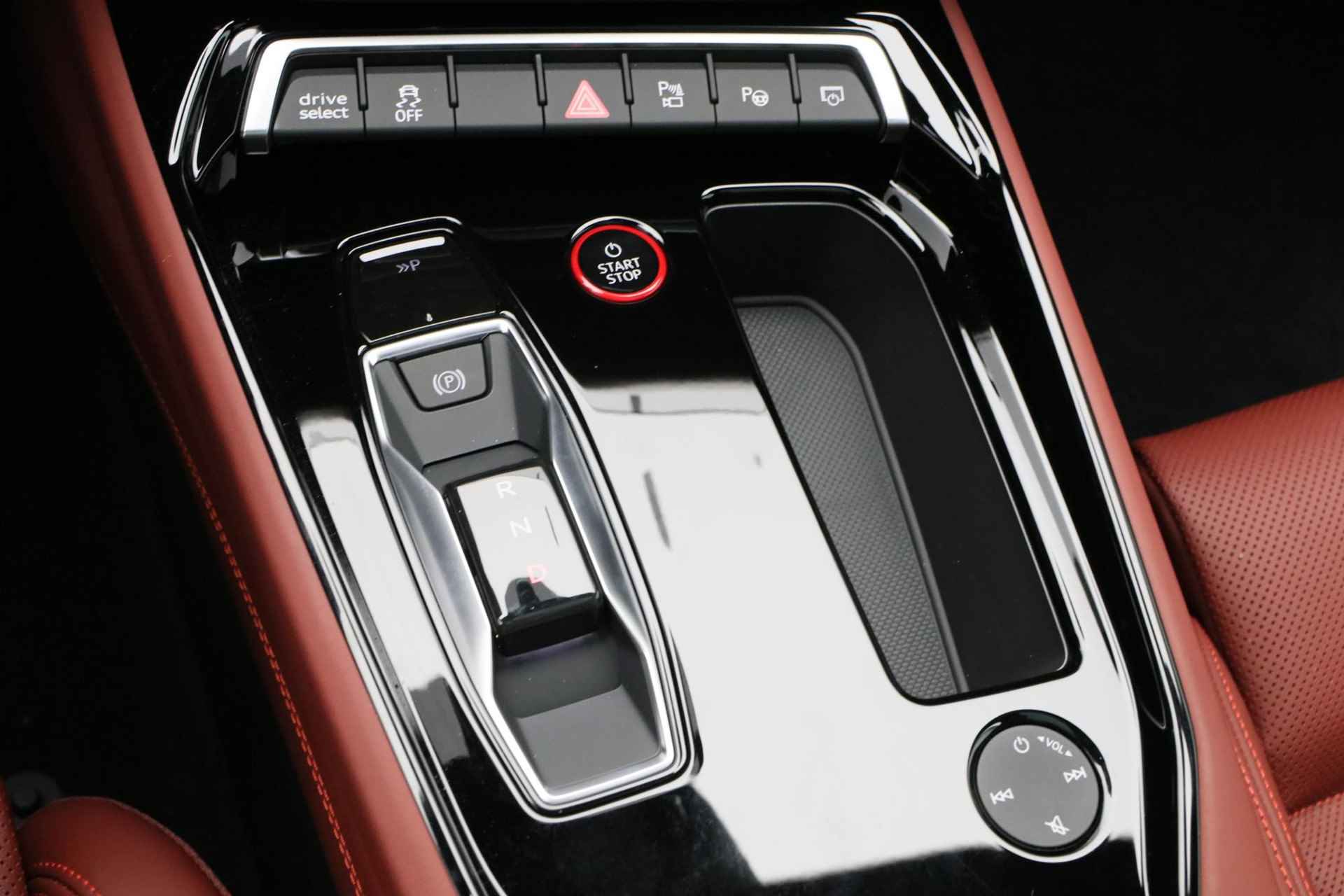 Audi e-tron GT edition ZERO 93 kWh 476PK - incl. BTW | 12% Bijtelling | Warmtepomp | Pano | Laser LED | 360 camera | Leer | 20 inch | B&O - 13/54