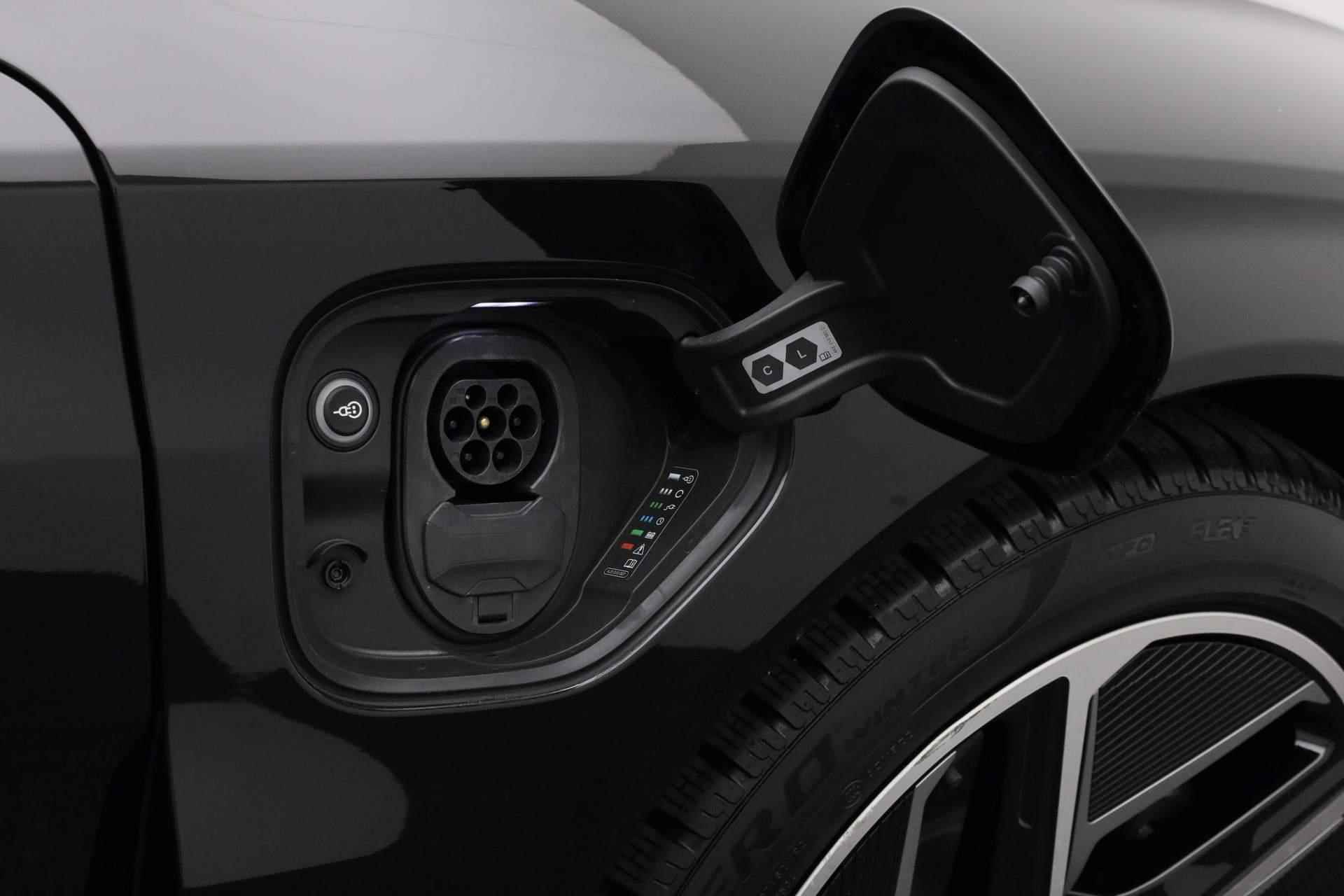 Audi e-tron GT edition ZERO 93 kWh 476PK - incl. BTW | 12% Bijtelling | Warmtepomp | Pano | Laser LED | 360 camera | Leer | 20 inch | B&O - 22/54