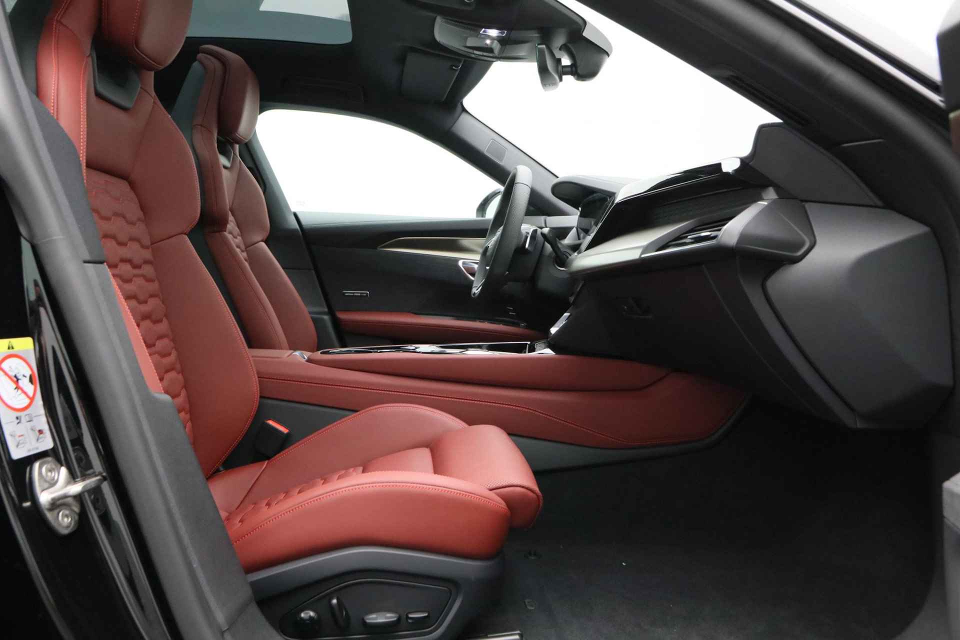 Audi e-tron GT edition ZERO 93 kWh 476PK - incl. BTW | 12% Bijtelling | Warmtepomp | Pano | Laser LED | 360 camera | Leer | 20 inch | B&O - 48/54