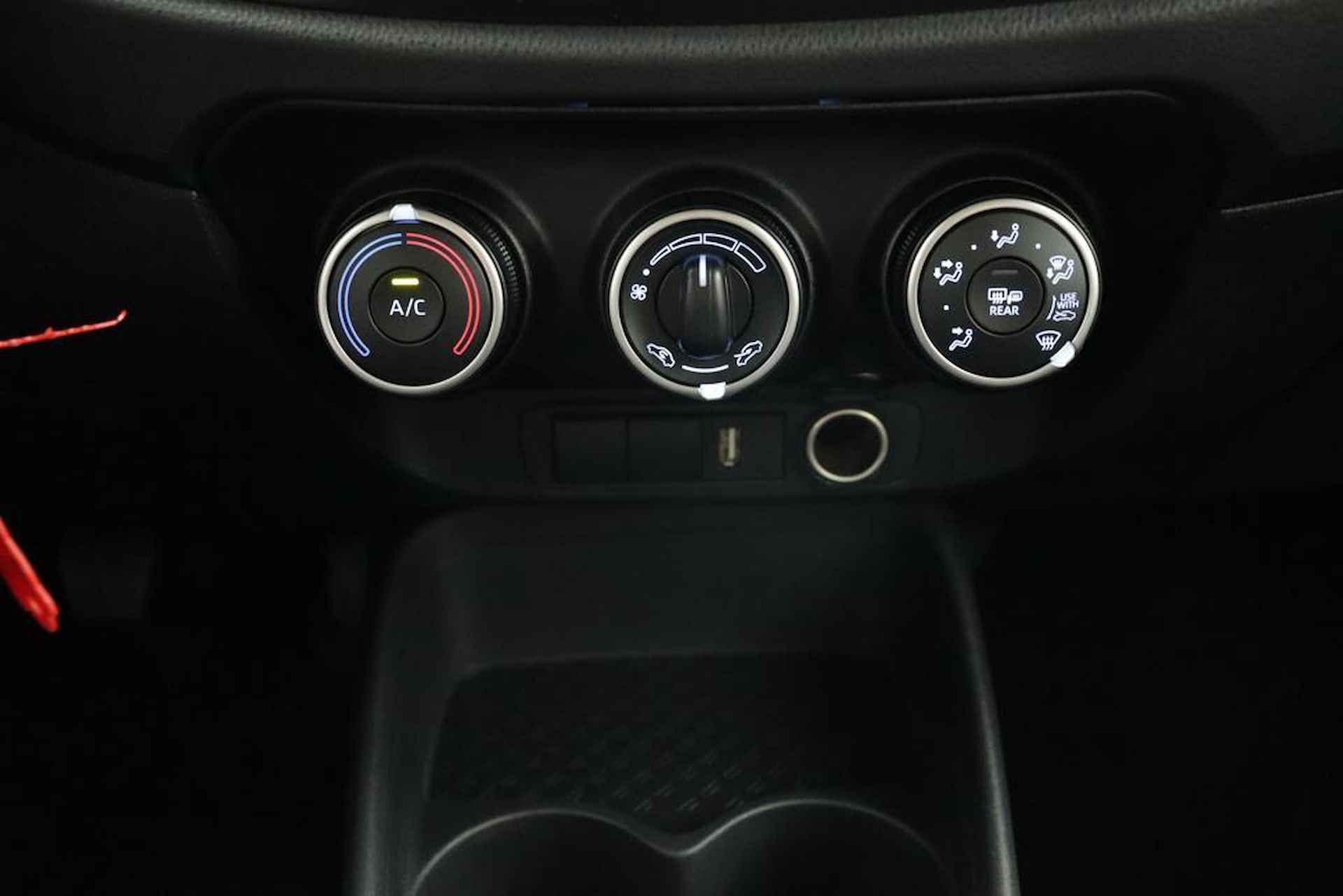 Toyota Aygo X 1.0 VVT-i MT play | Airco | Apple Carplay/Android Auto | Parkeercamera | Adaptieve Cruise-Control | - 7/45