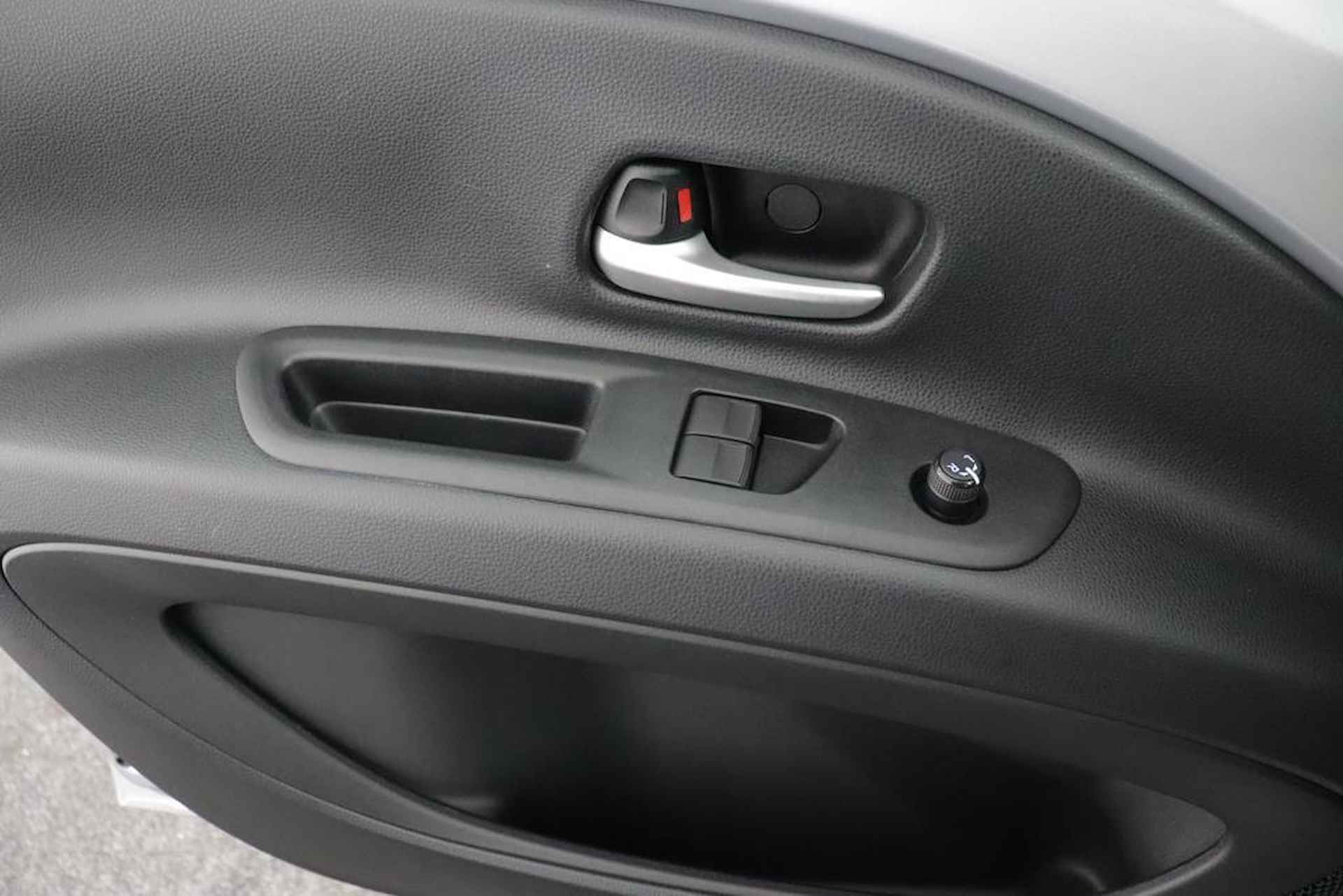 Toyota Aygo X 1.0 VVT-i MT play | Airco | Apple Carplay/Android Auto | Parkeercamera | Adaptieve Cruise-Control | - 27/45