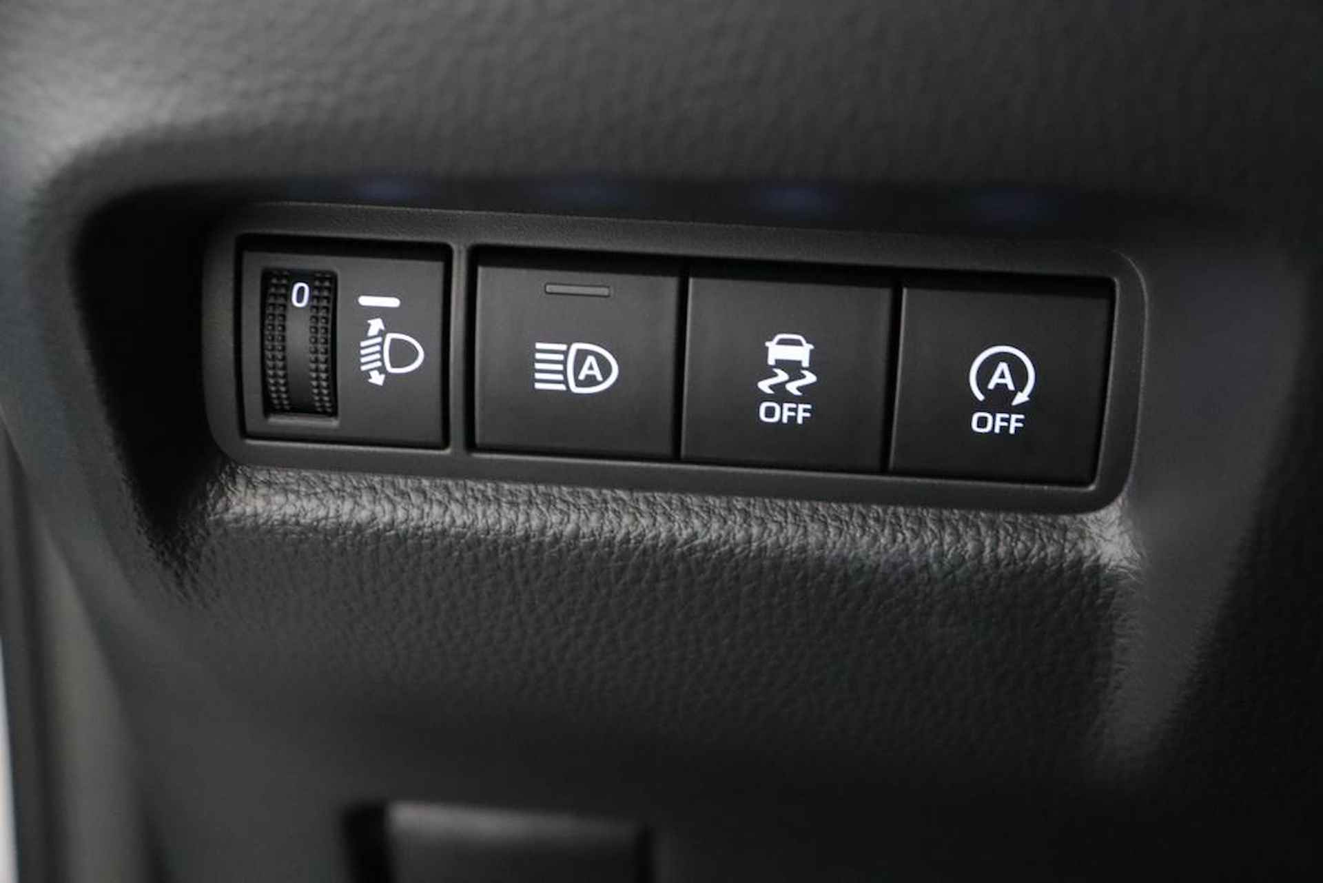 Toyota Aygo X 1.0 VVT-i MT play | Airco | Apple Carplay/Android Auto | Parkeercamera | Adaptieve Cruise-Control | - 28/45
