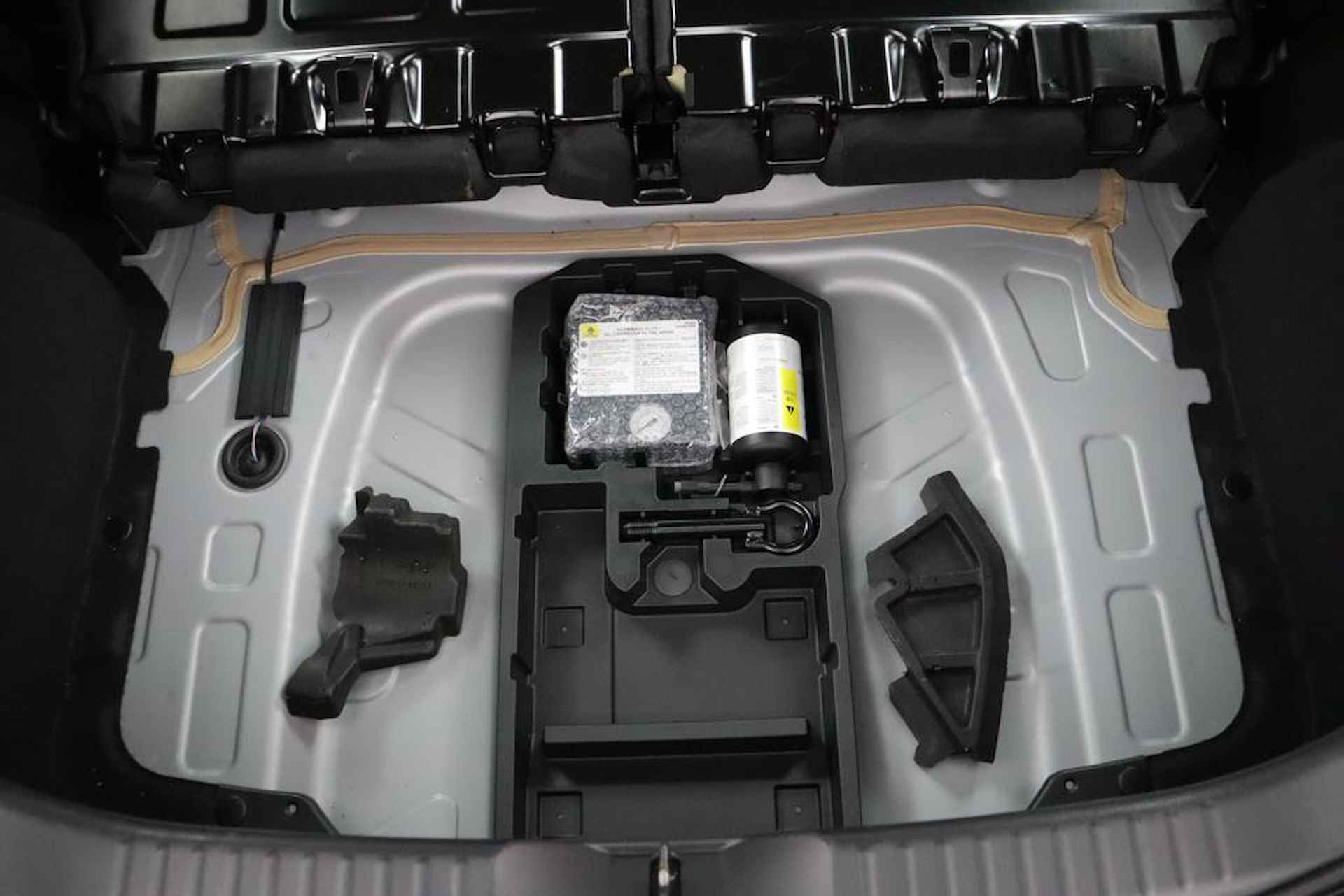 Toyota Aygo X 1.0 VVT-i MT play | Airco | Apple Carplay/Android Auto | Parkeercamera | Adaptieve Cruise-Control | - 32/45