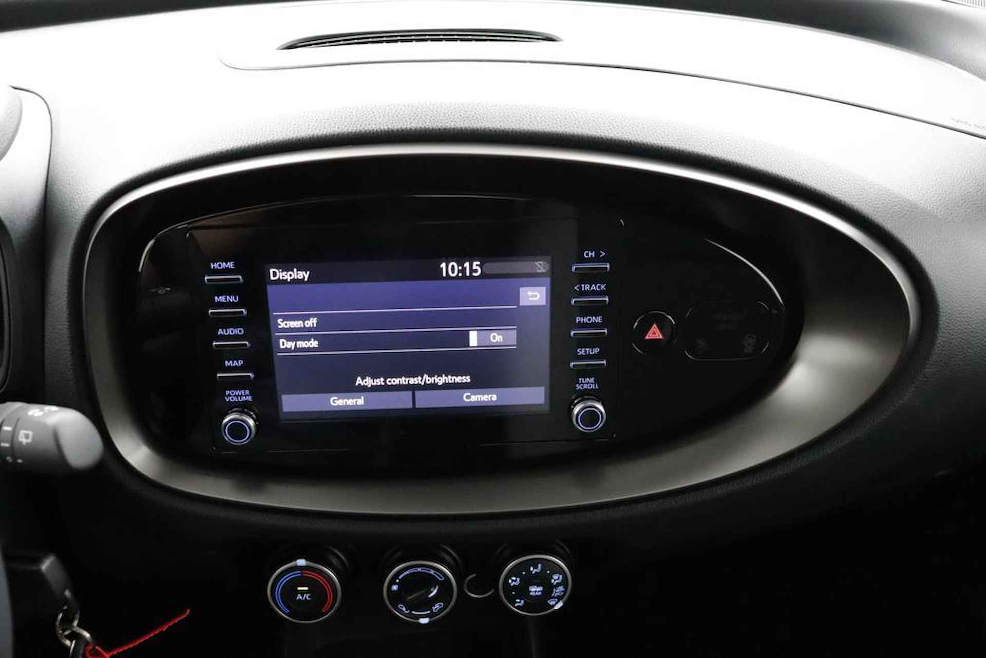 Toyota Aygo X 1.0 VVT-i MT play | Airco | Apple Carplay/Android Auto | Parkeercamera | Adaptieve Cruise-Control | - 42/45