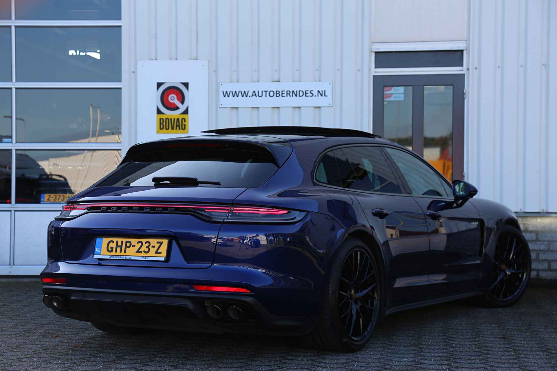 Porsche Panamera Sport Turismo 4.0 Turbo S 700PK E-Hybrid 5P.*Facelift!*BTW*Perfect Porsche Onderh.*1ste Eig!*Carbon/Achterasbest./PDCC/PASM/PCCB - 2/90