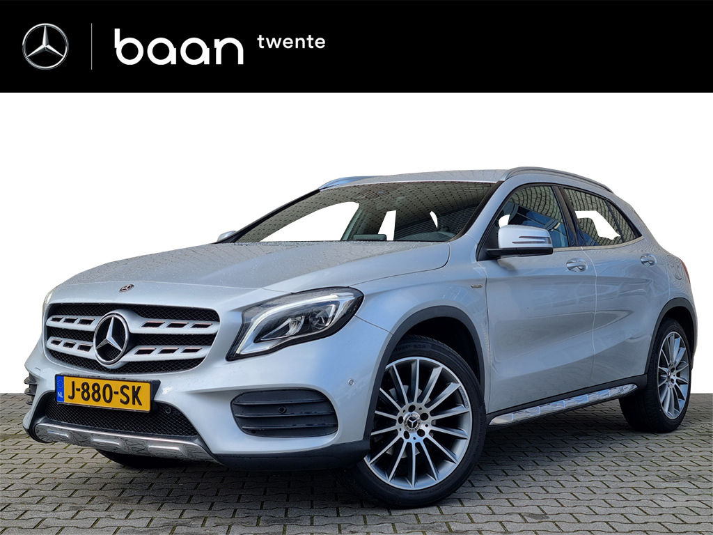 Mercedes-Benz GLA 200 Premium AMG Line Automaat | Stoelverwarming | Achteruitrijcamera | Trekhaak | Apple Carplay bij viaBOVAG.nl